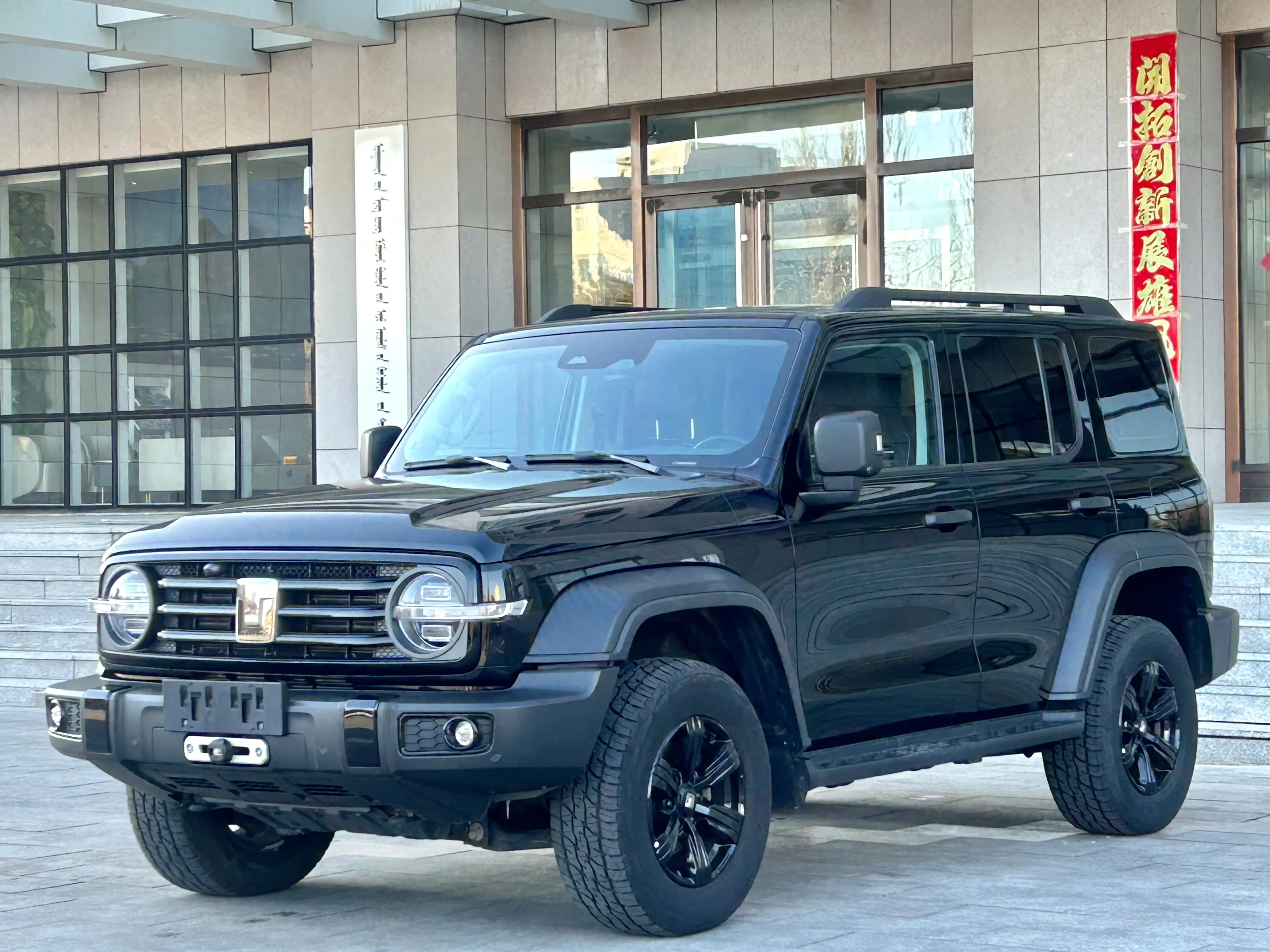 Tank 300  из Китая