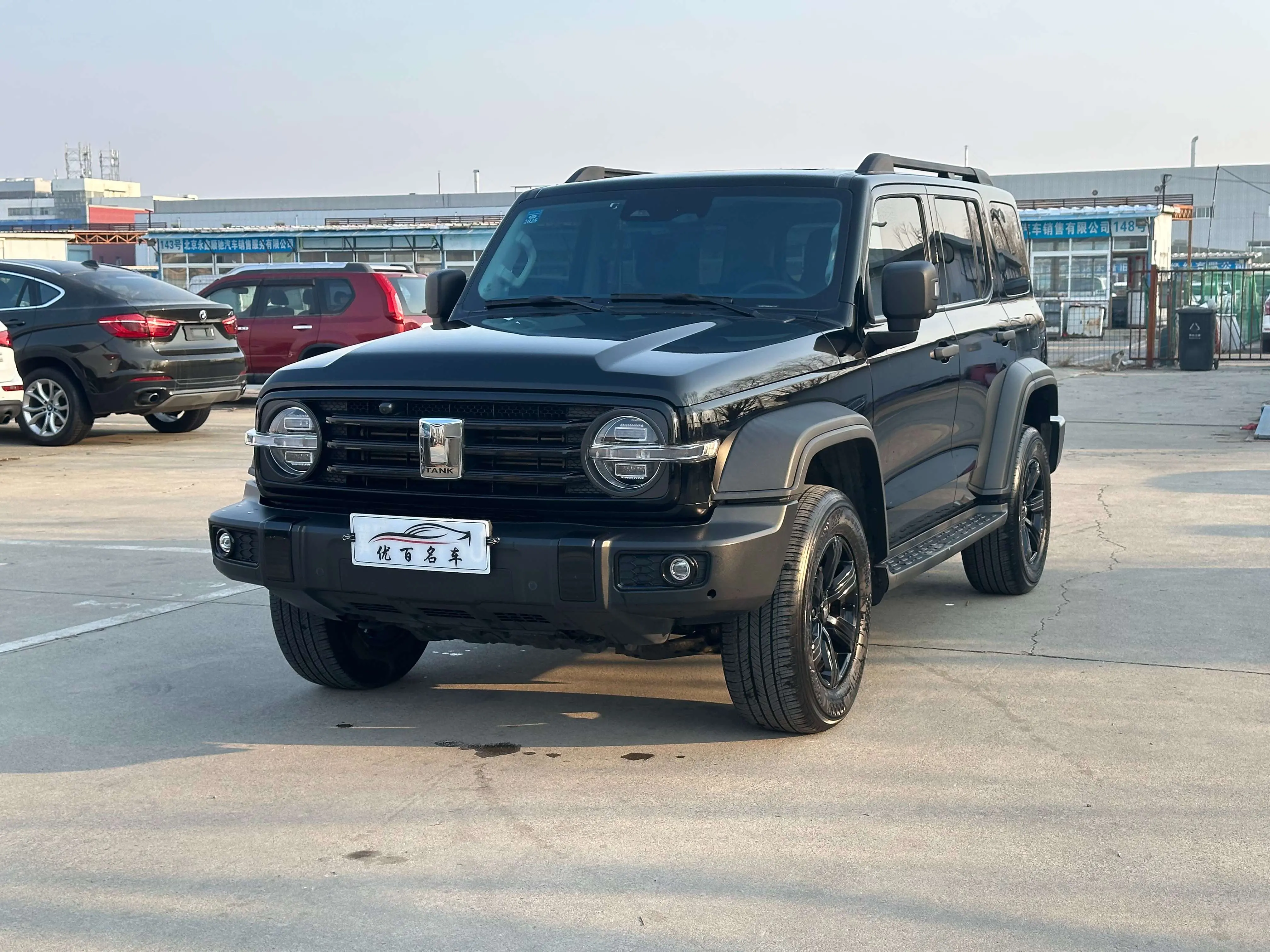 Tank 300  из Китая