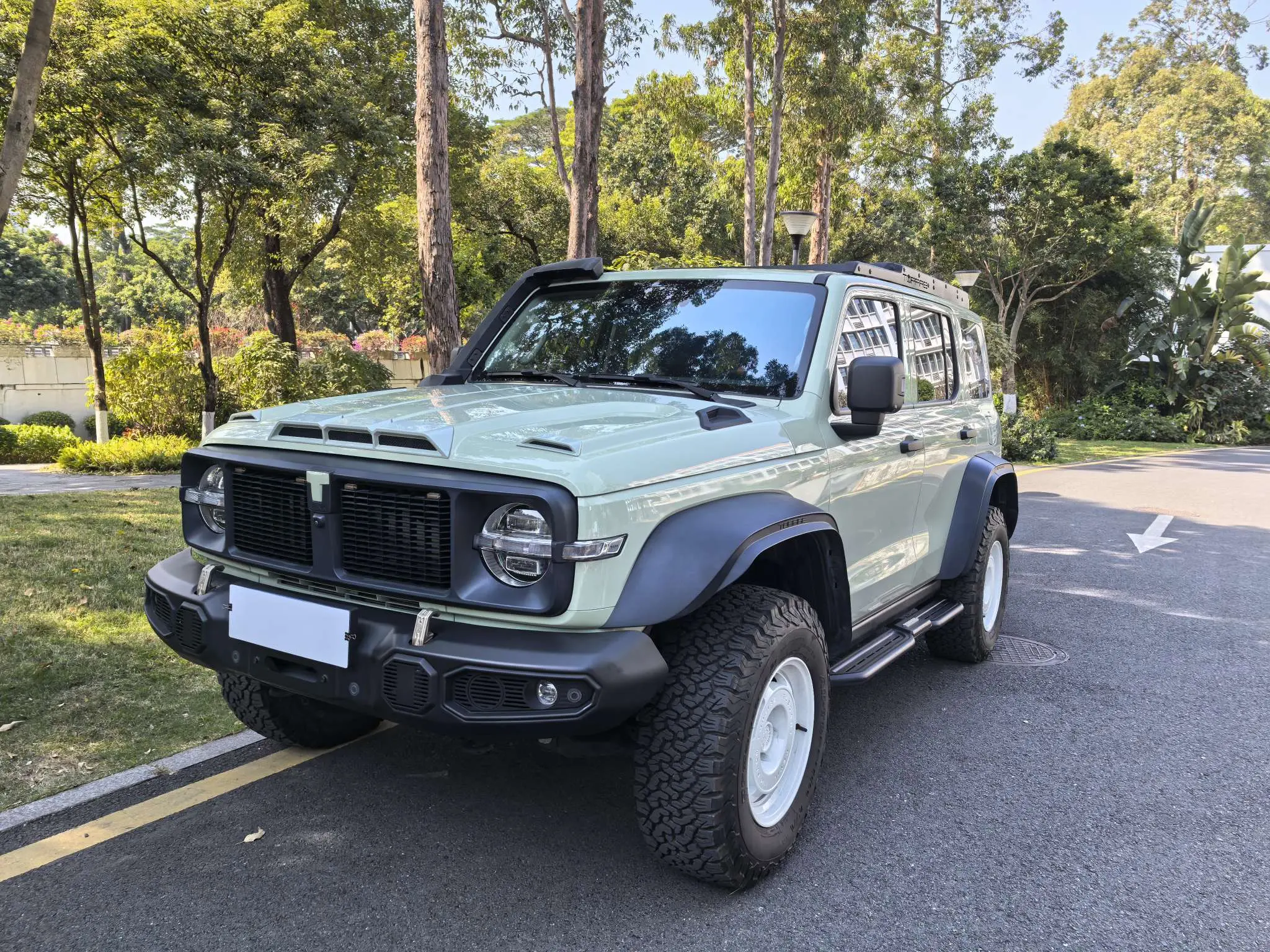 Tank 300  из Китая