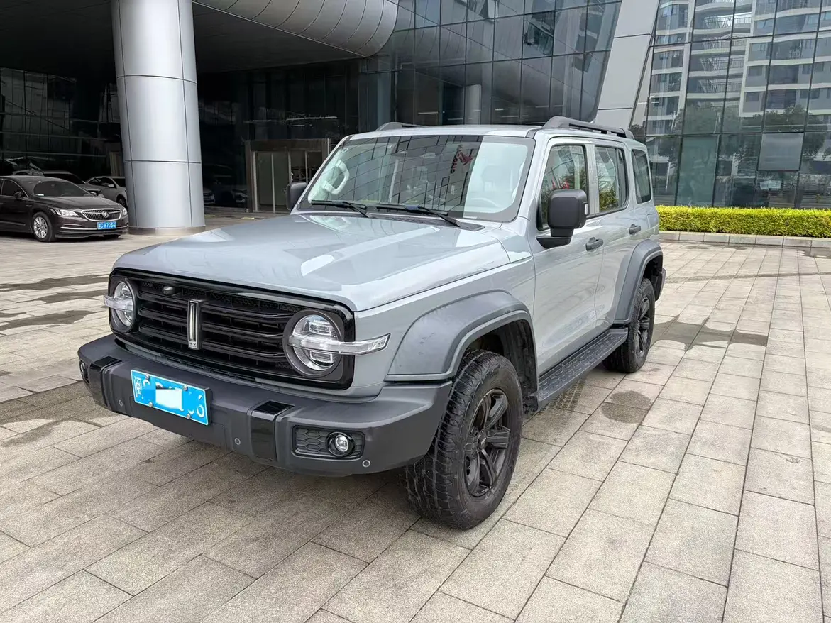 Tank 300  из Китая