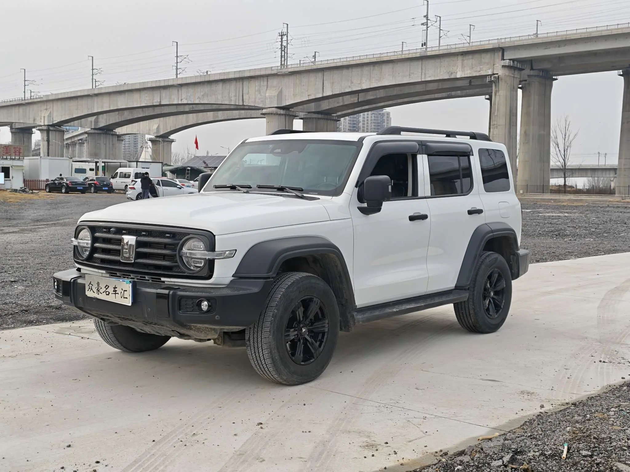 Tank 300  из Китая