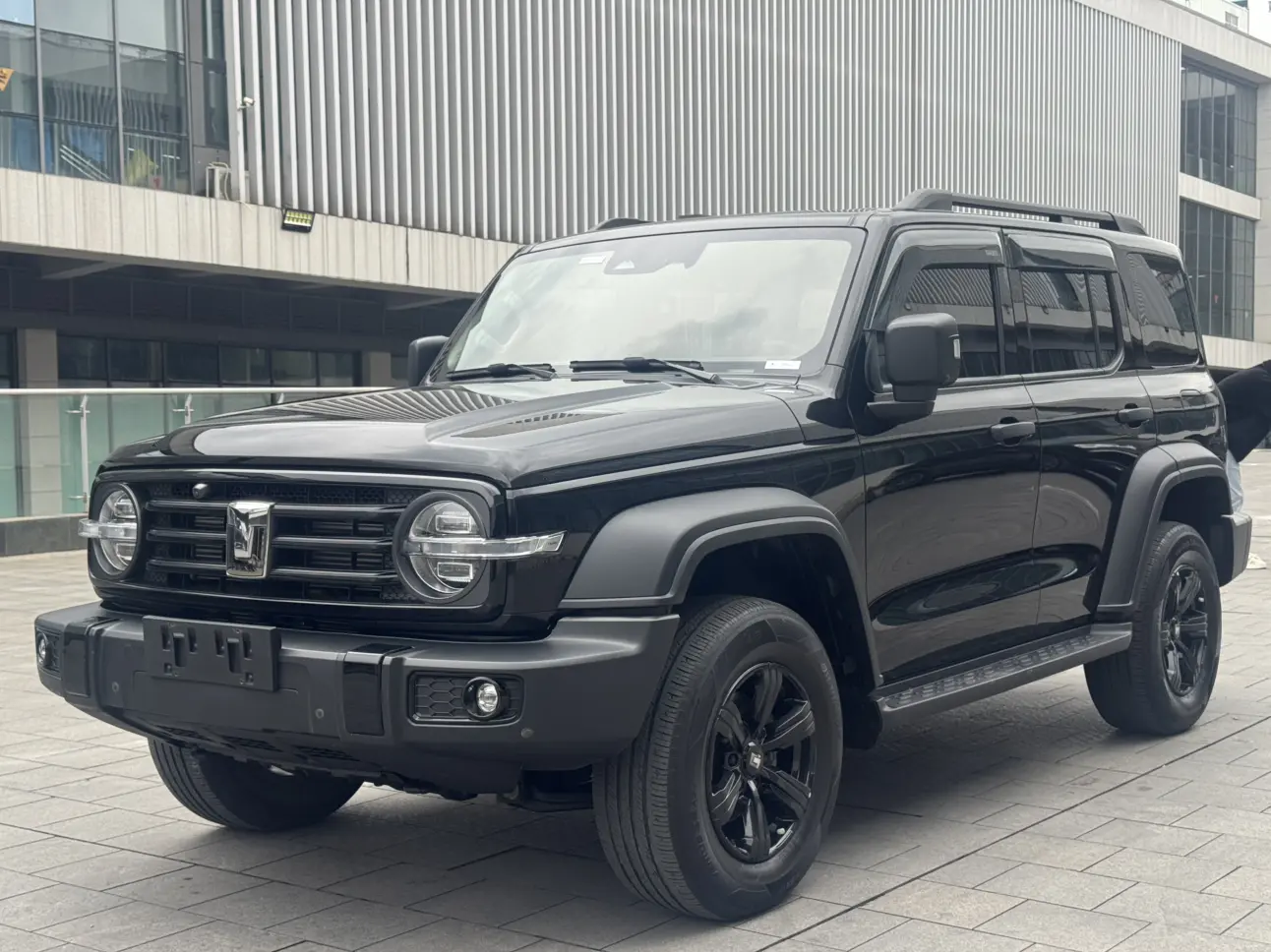 Tank 300  из Китая