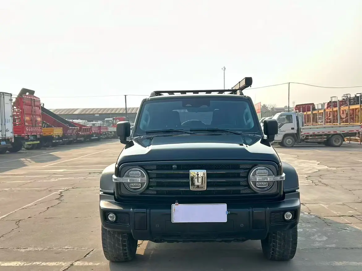 Tank 300  из Китая