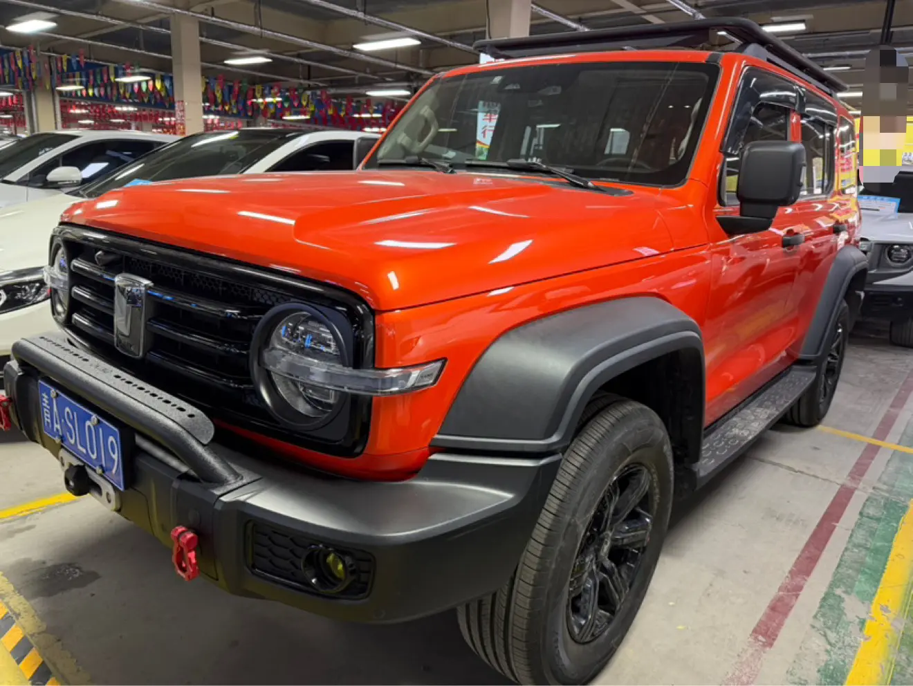 Tank 300  из Китая