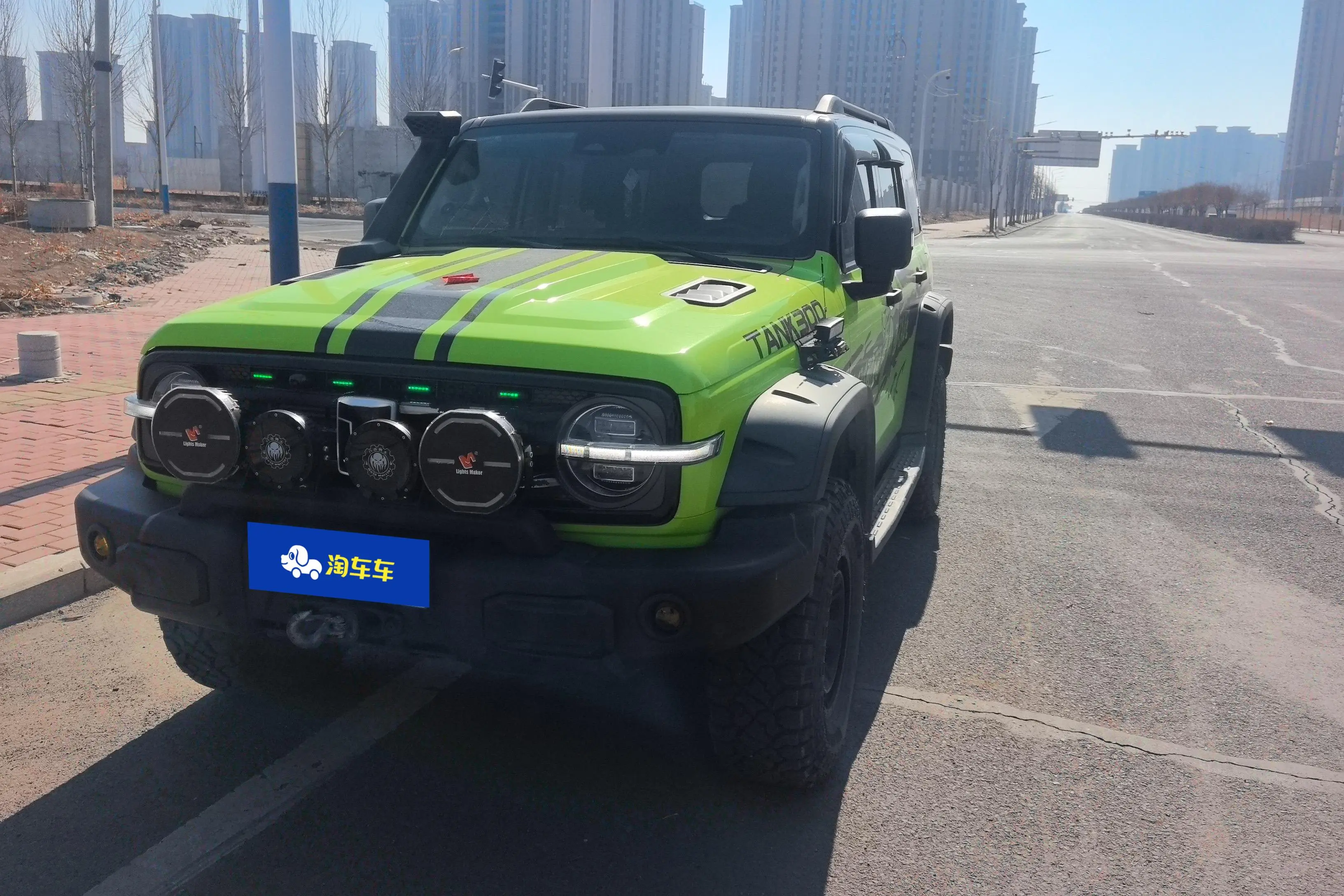 Tank 300  из Китая