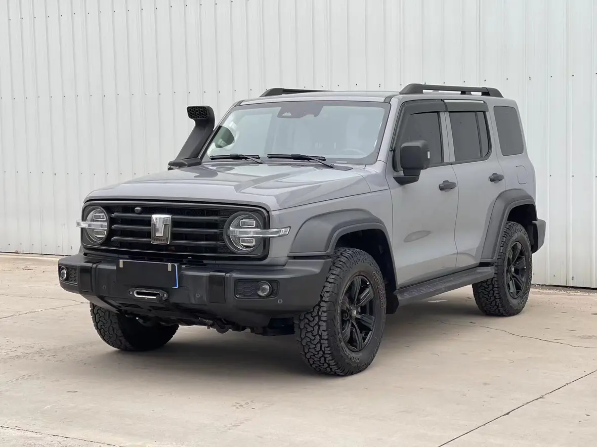 Tank 300  из Китая