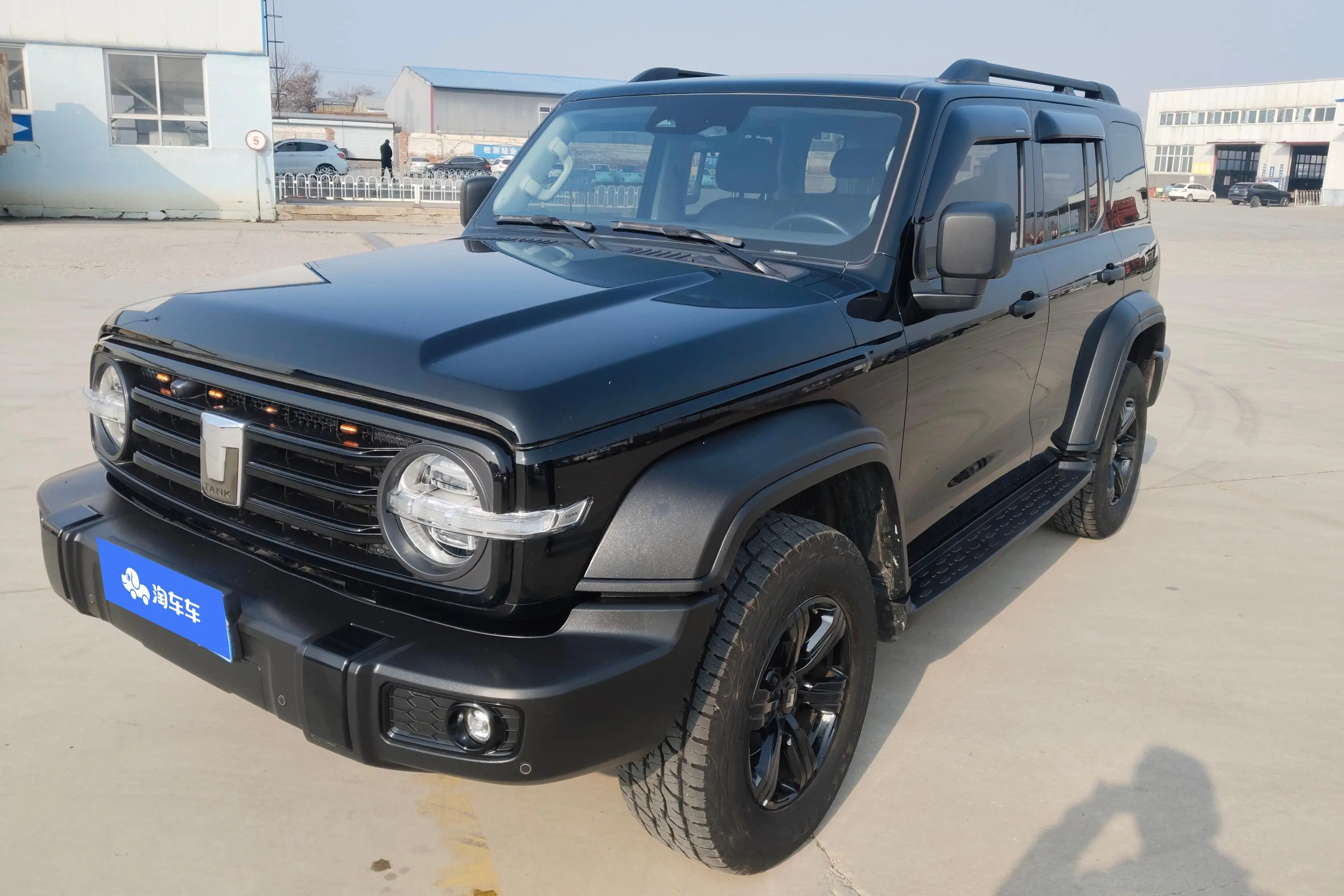 Tank 300  из Китая