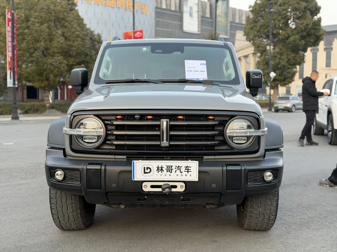 Tank 300  из Китая