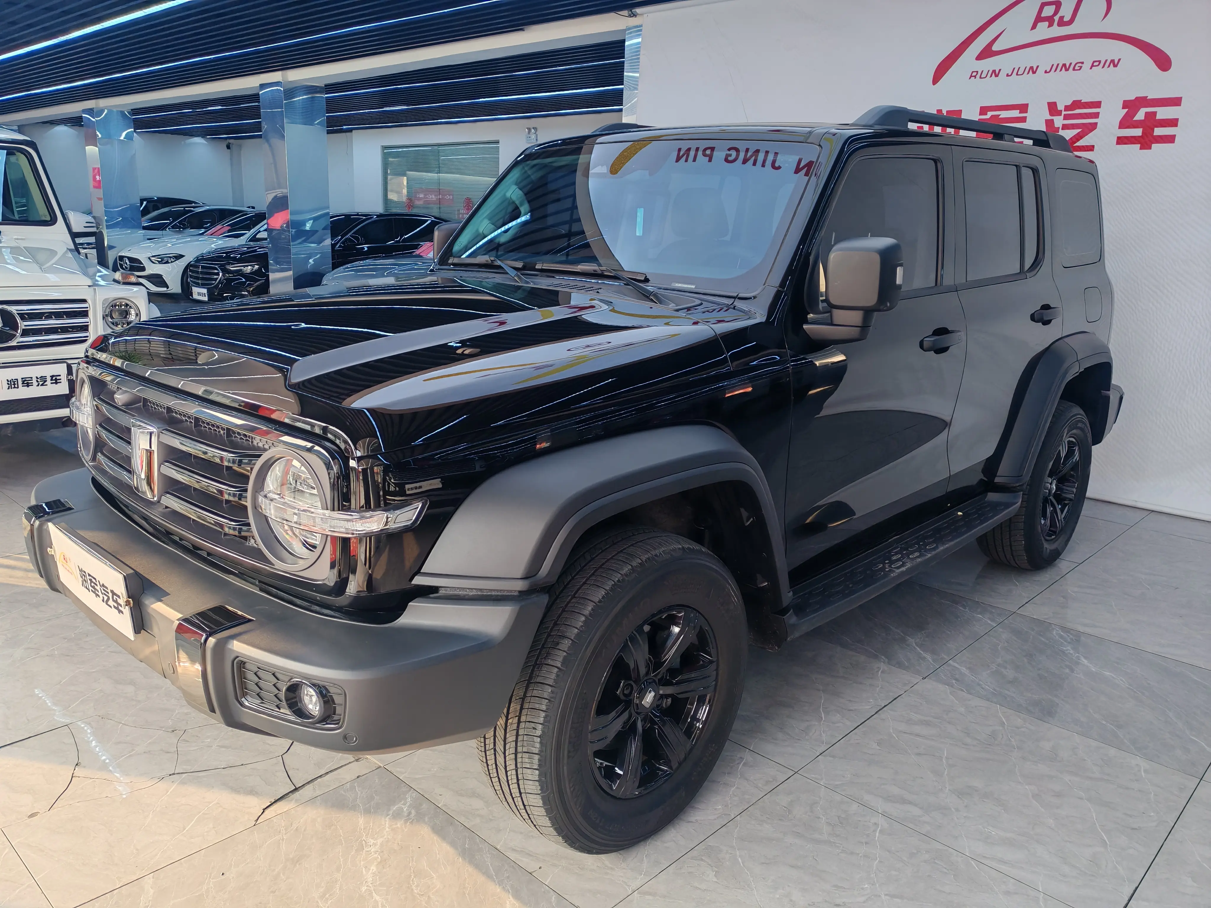 Tank 300  из Китая