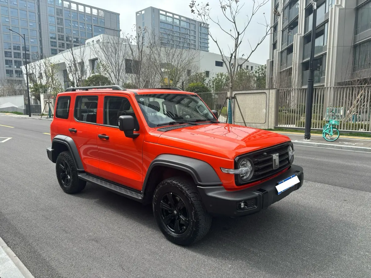 Tank 300  из Китая