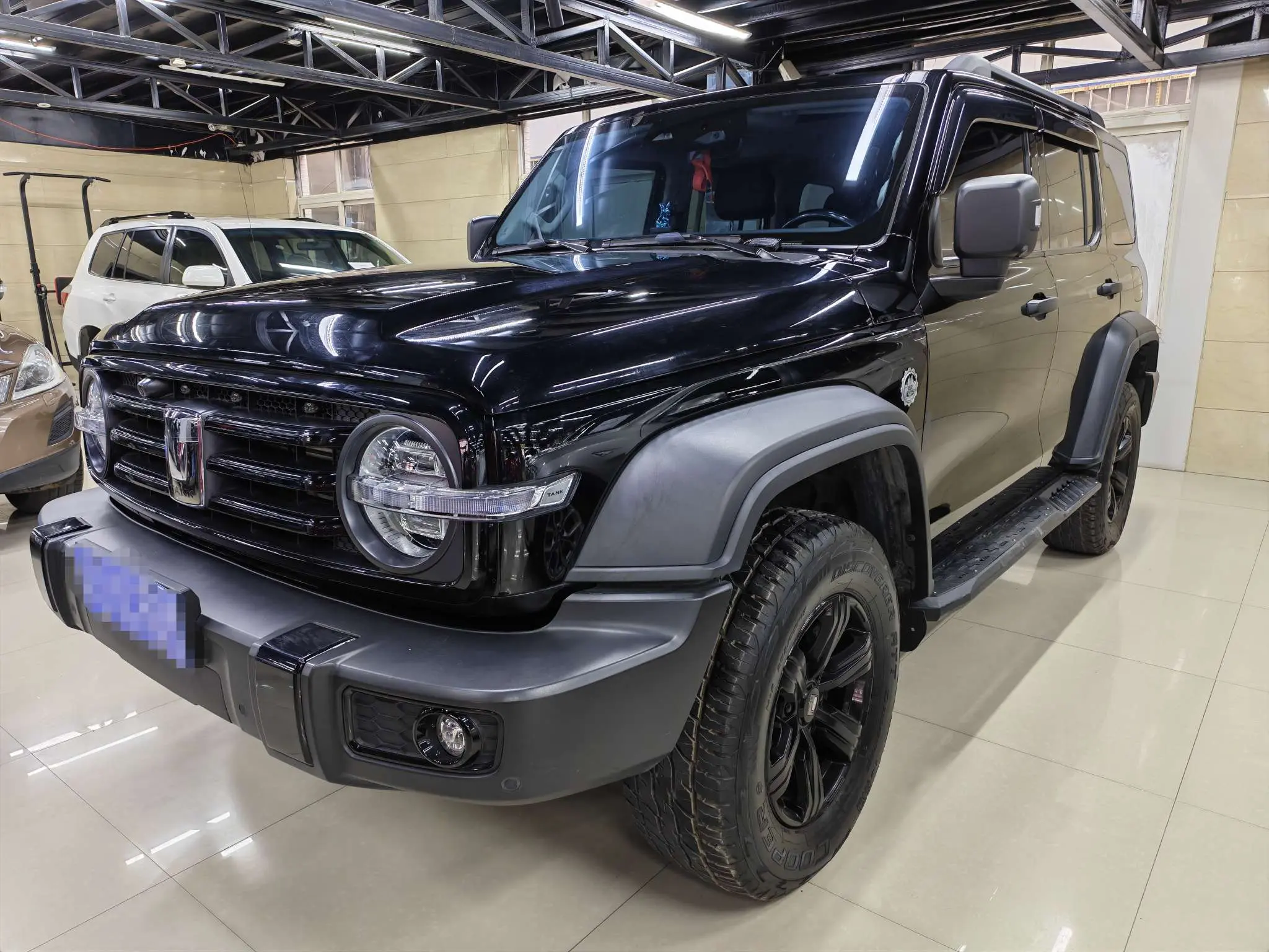 Tank 300  из Китая