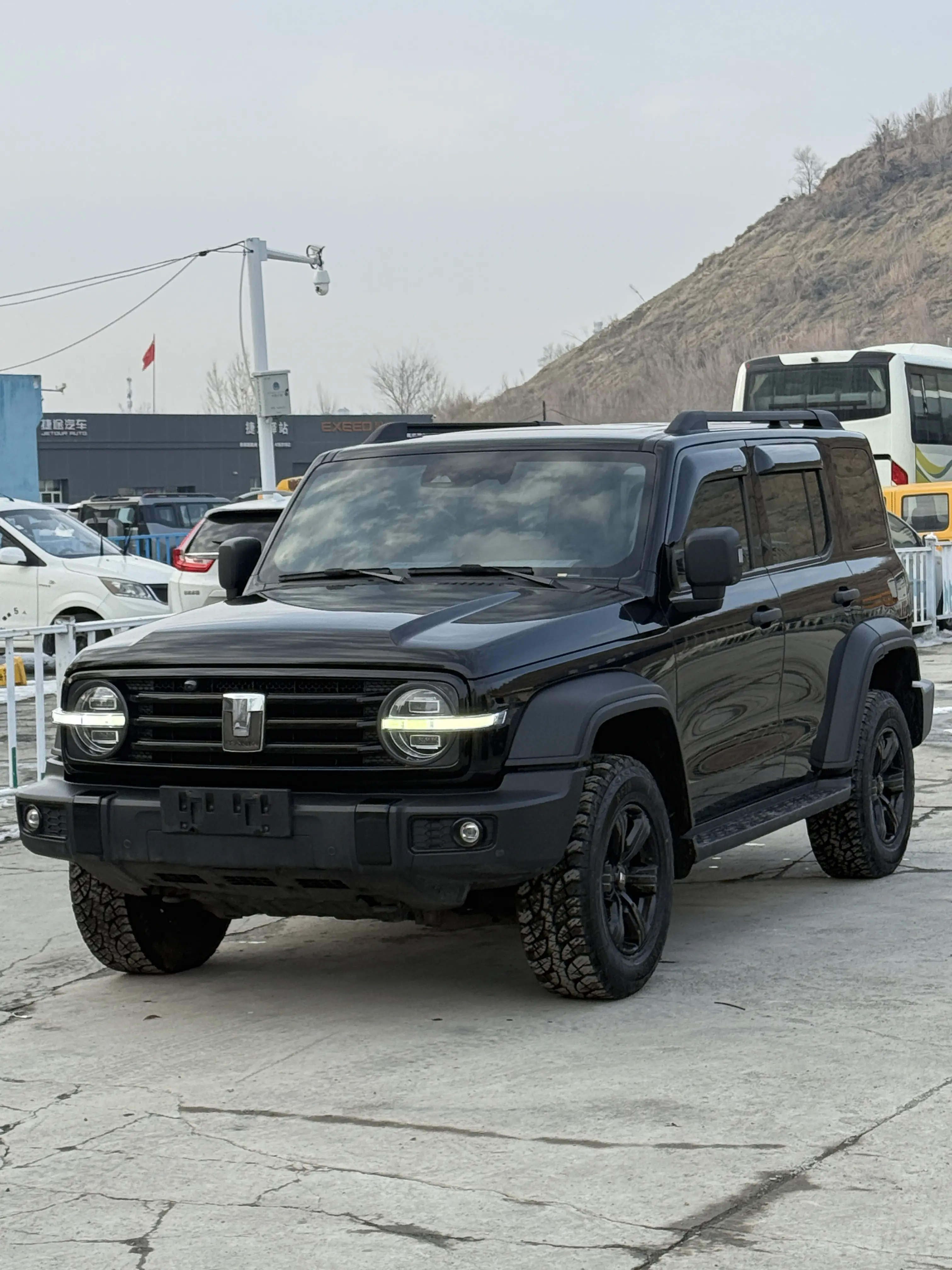 Tank 300  из Китая