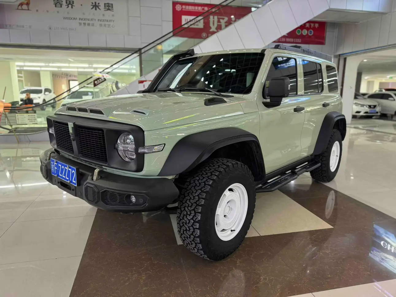 Tank 300  из Китая