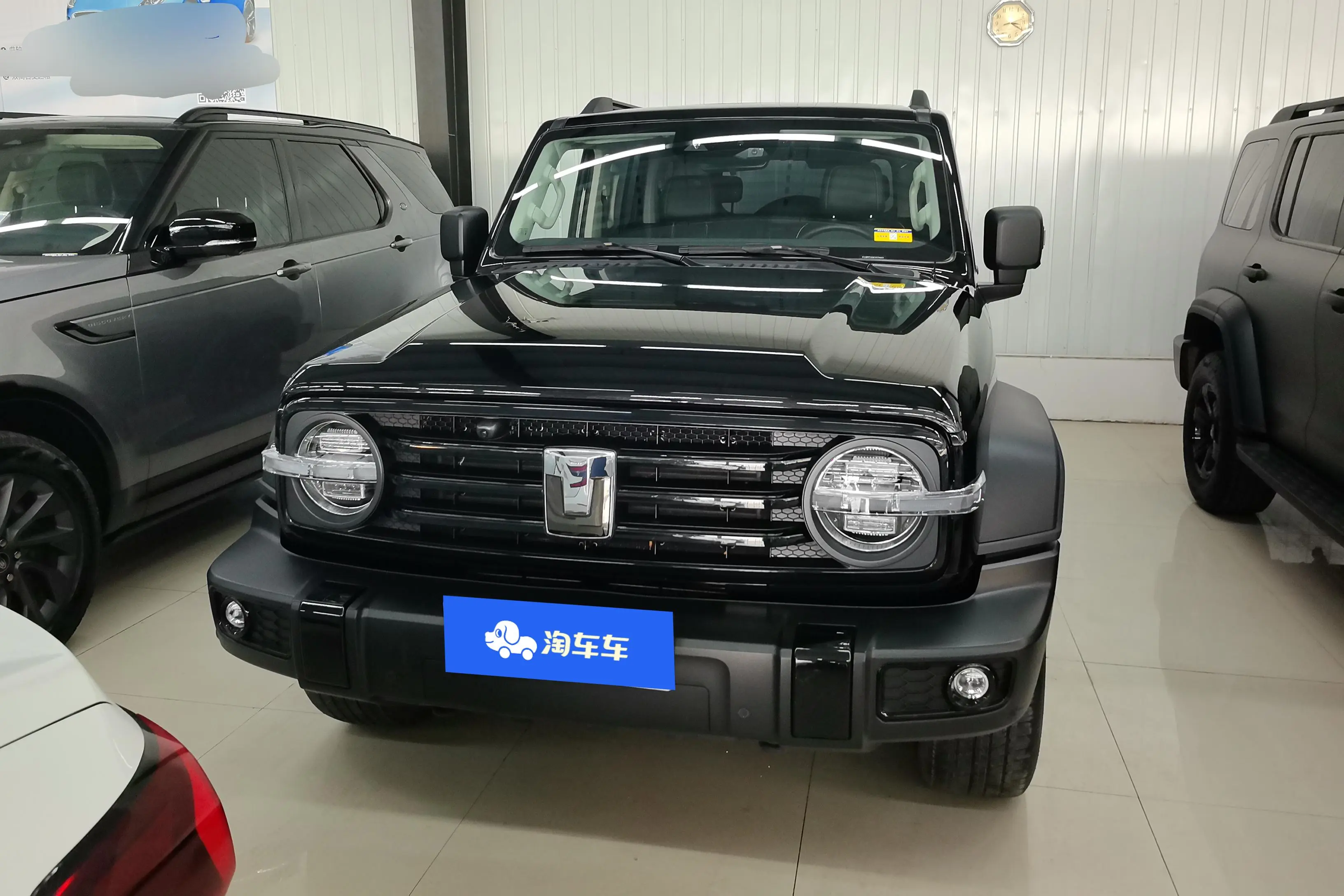 Tank 300  из Китая