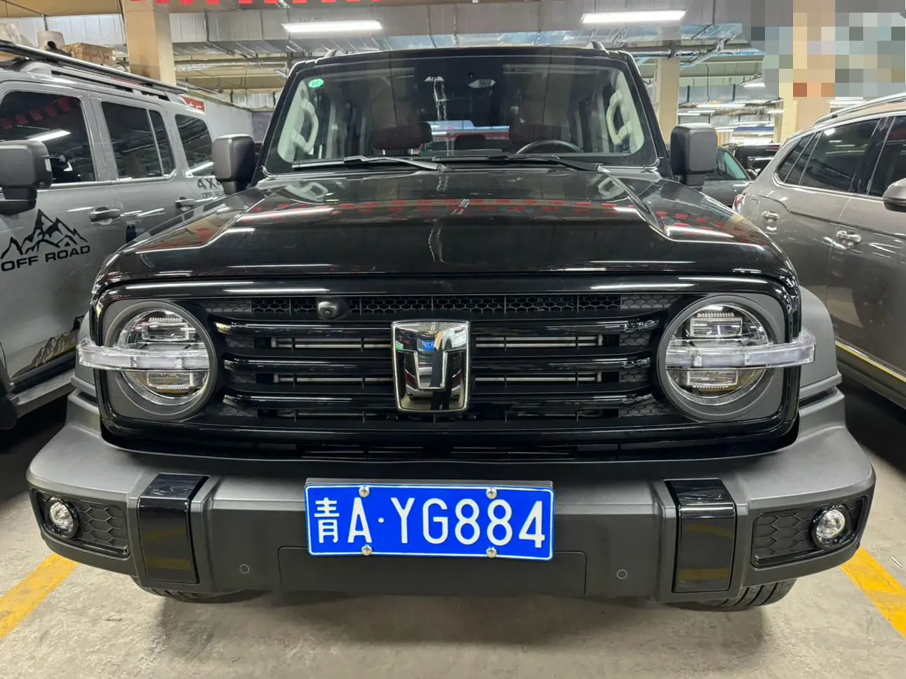 Tank 300  из Китая