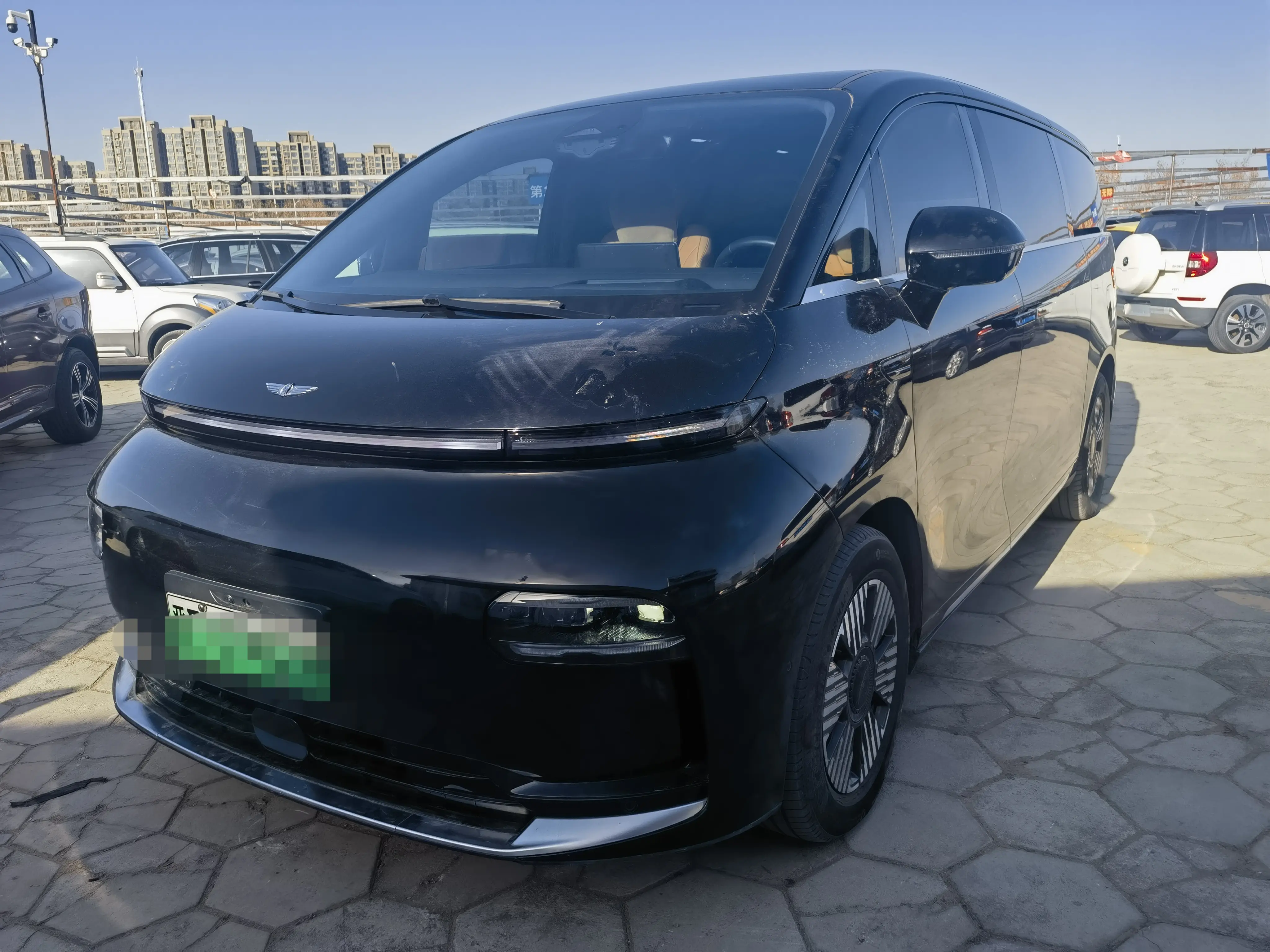 Geely Yizhen L380  из Китая
