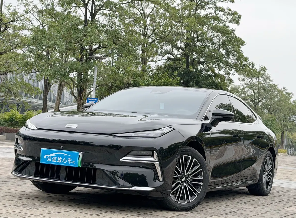 Geely Galaxy Star 8 PHEV  из Китая