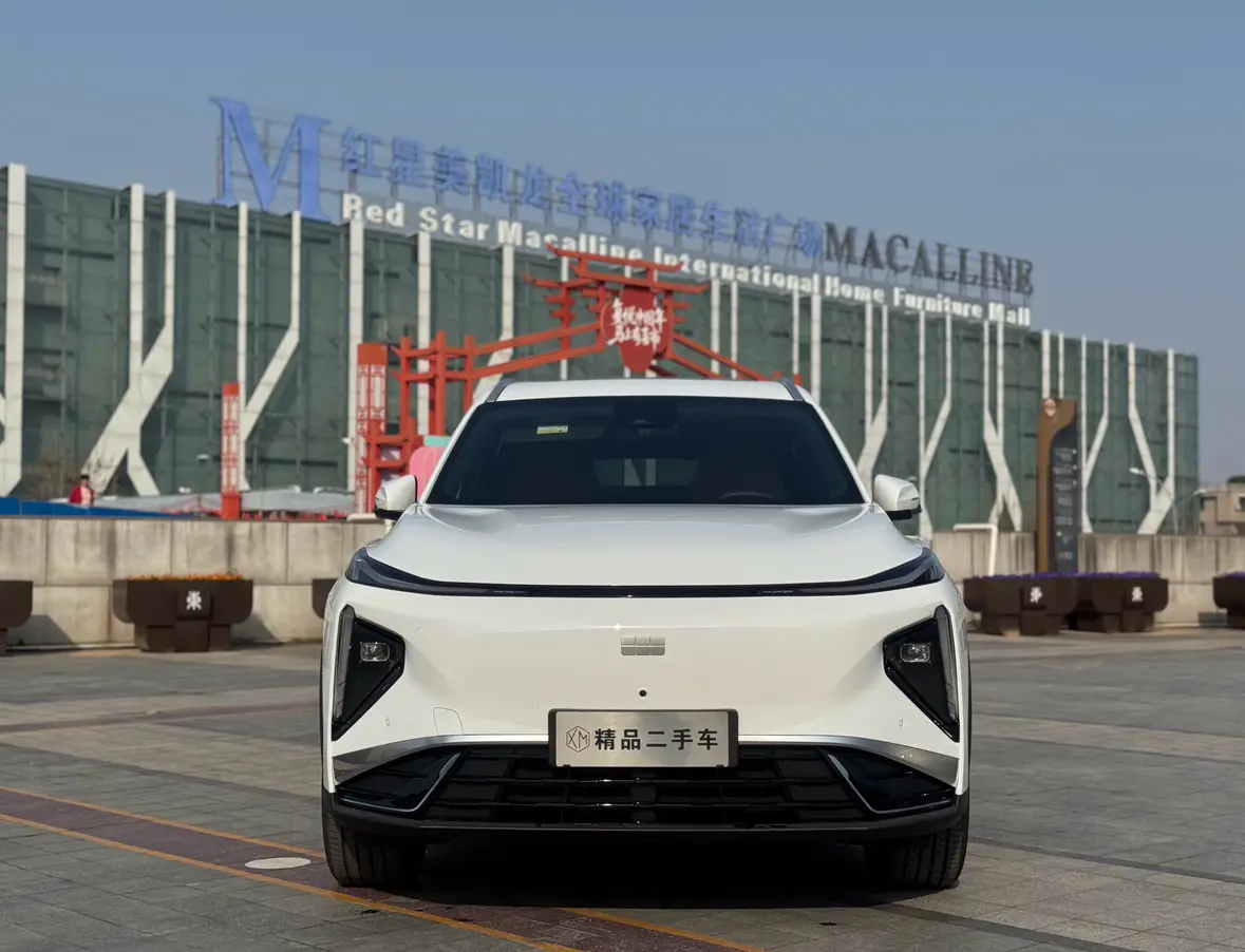 Geely Galaxy L7  из Китая