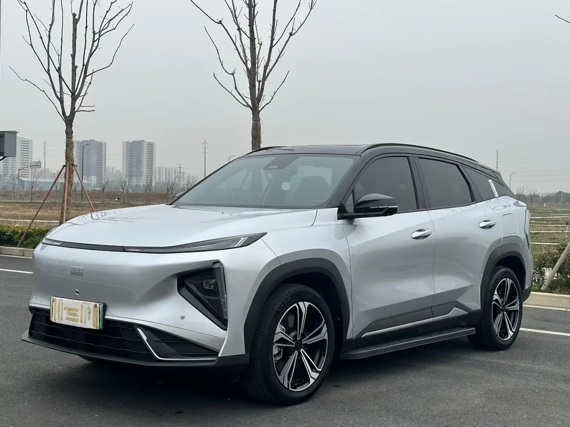Geely Galaxy L7  из Китая