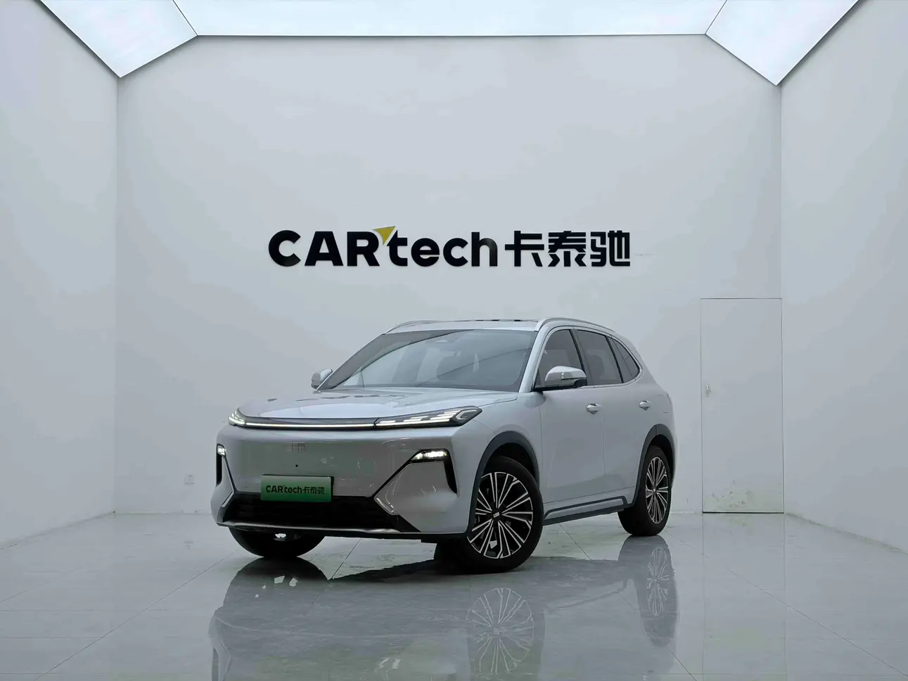 Geely Galaxy Starship 7 EM-i  из Китая