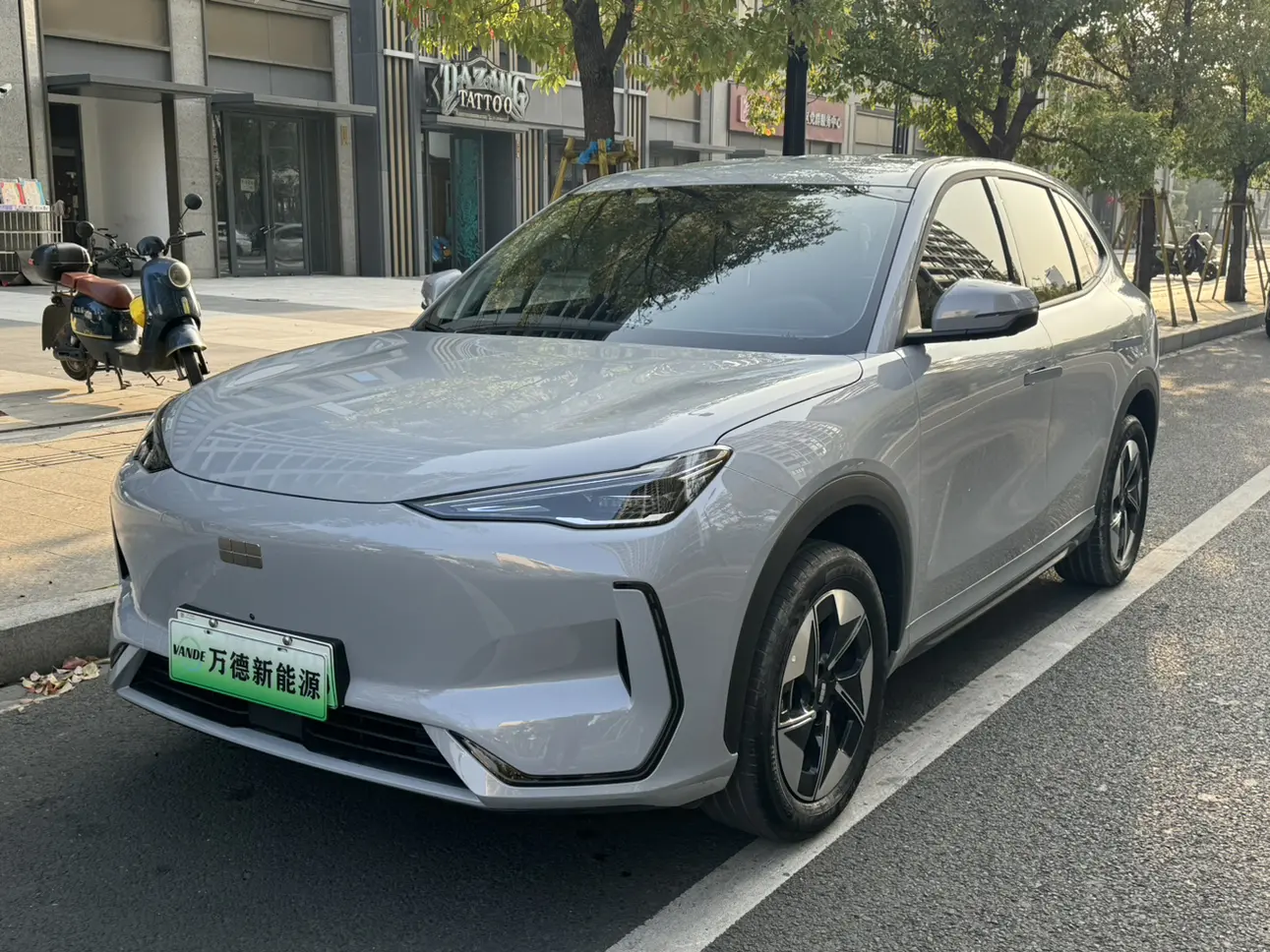 Geely Galaxy E5  из Китая