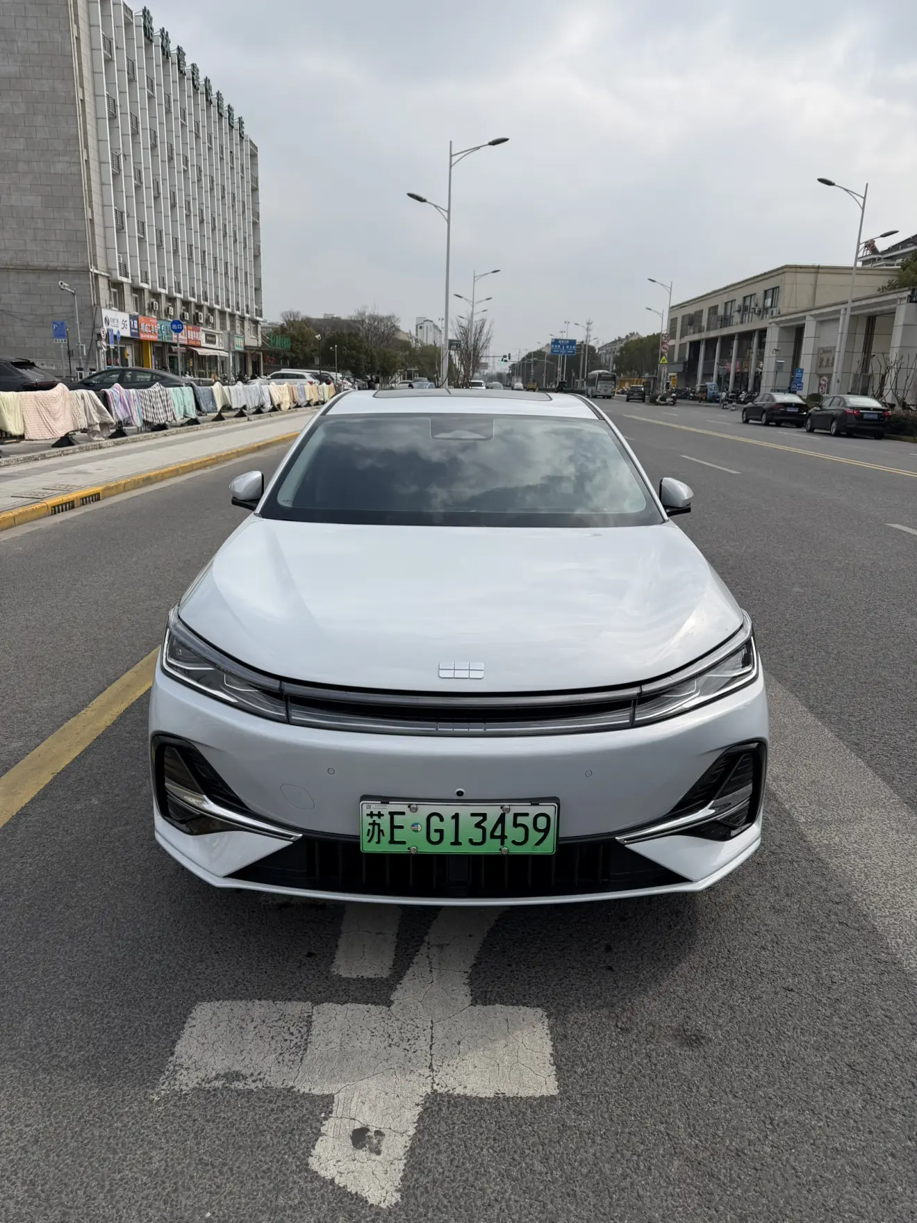 Geely Galaxy A7 PHEV  из Китая