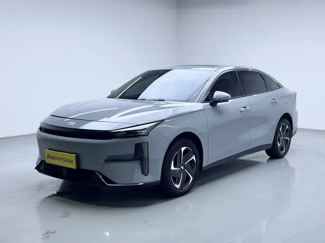 Geely Galaxy L6  из Китая