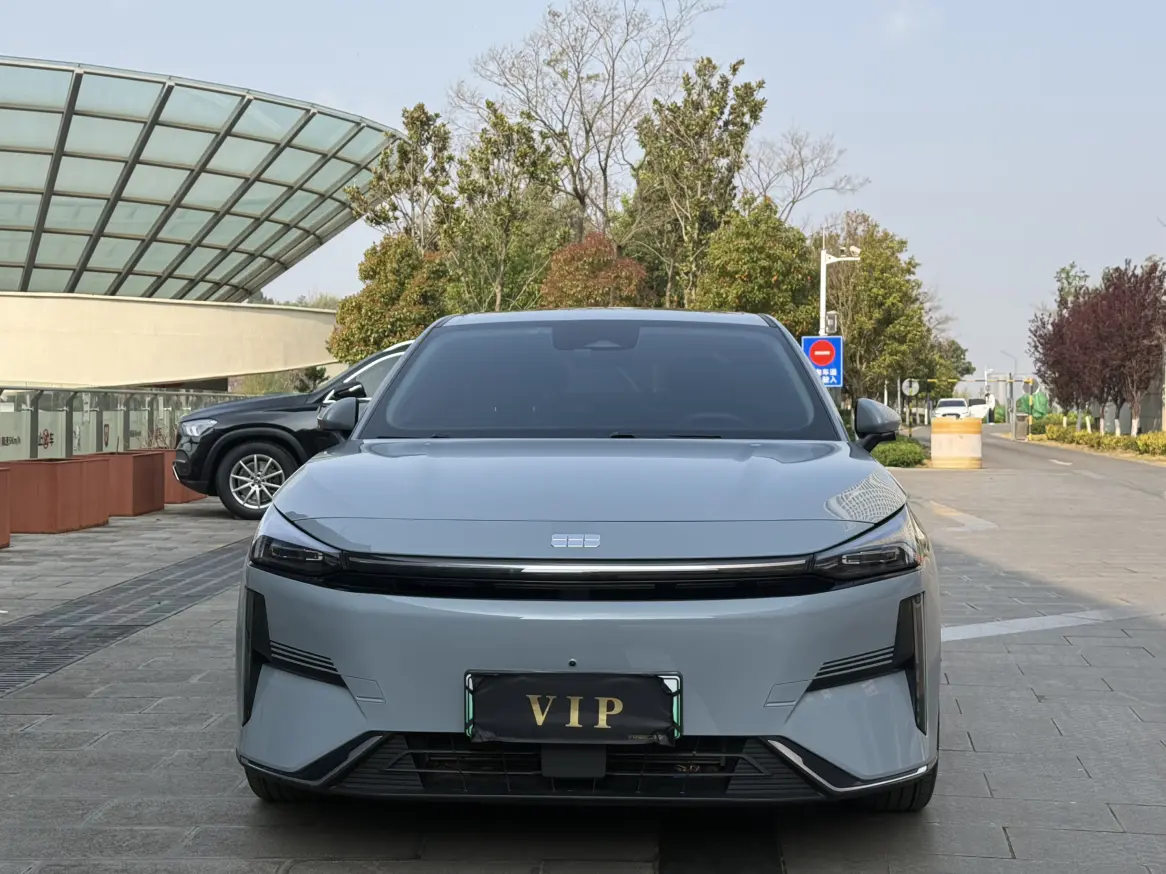 Geely Galaxy L6  из Китая