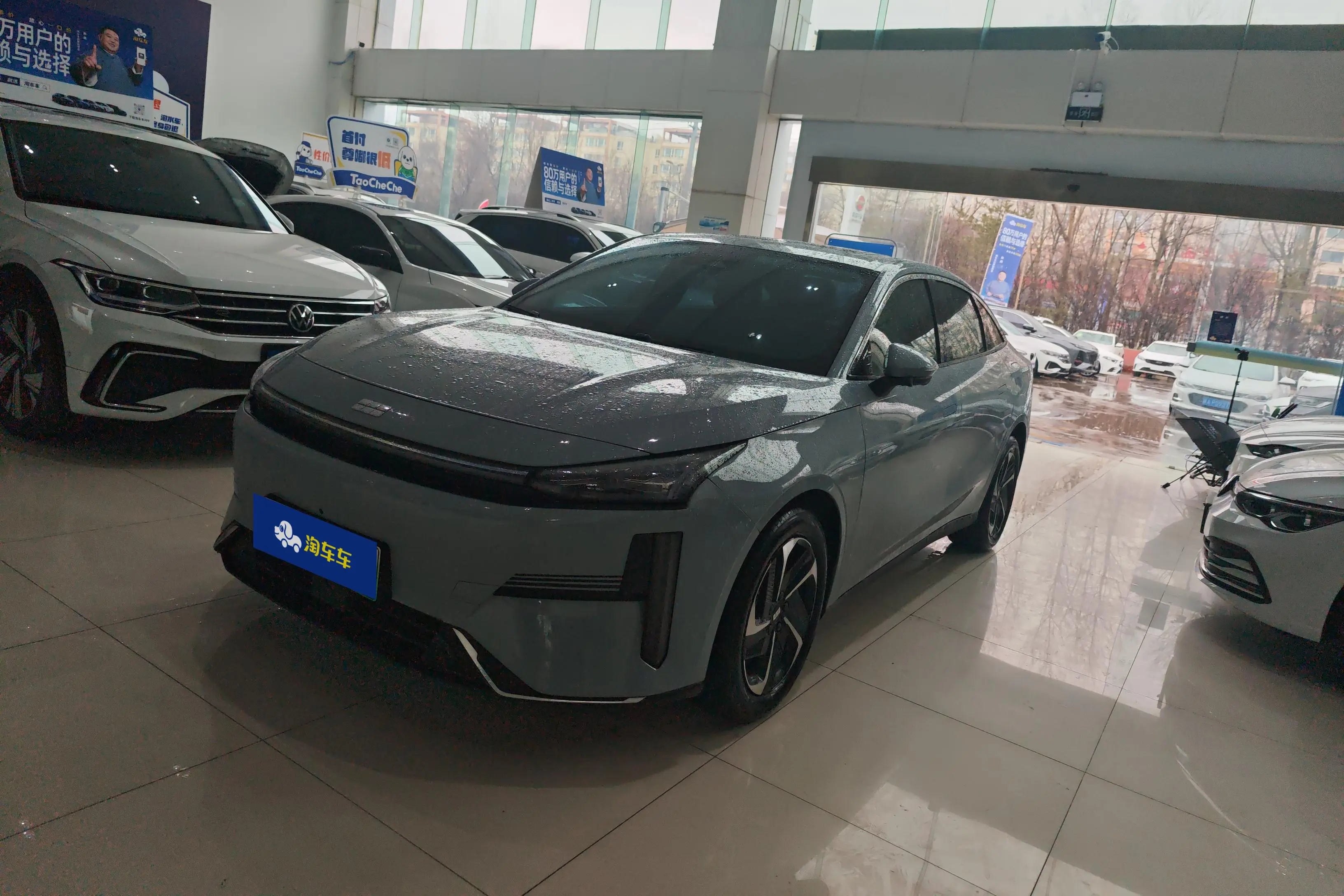 Geely Galaxy L6  из Китая