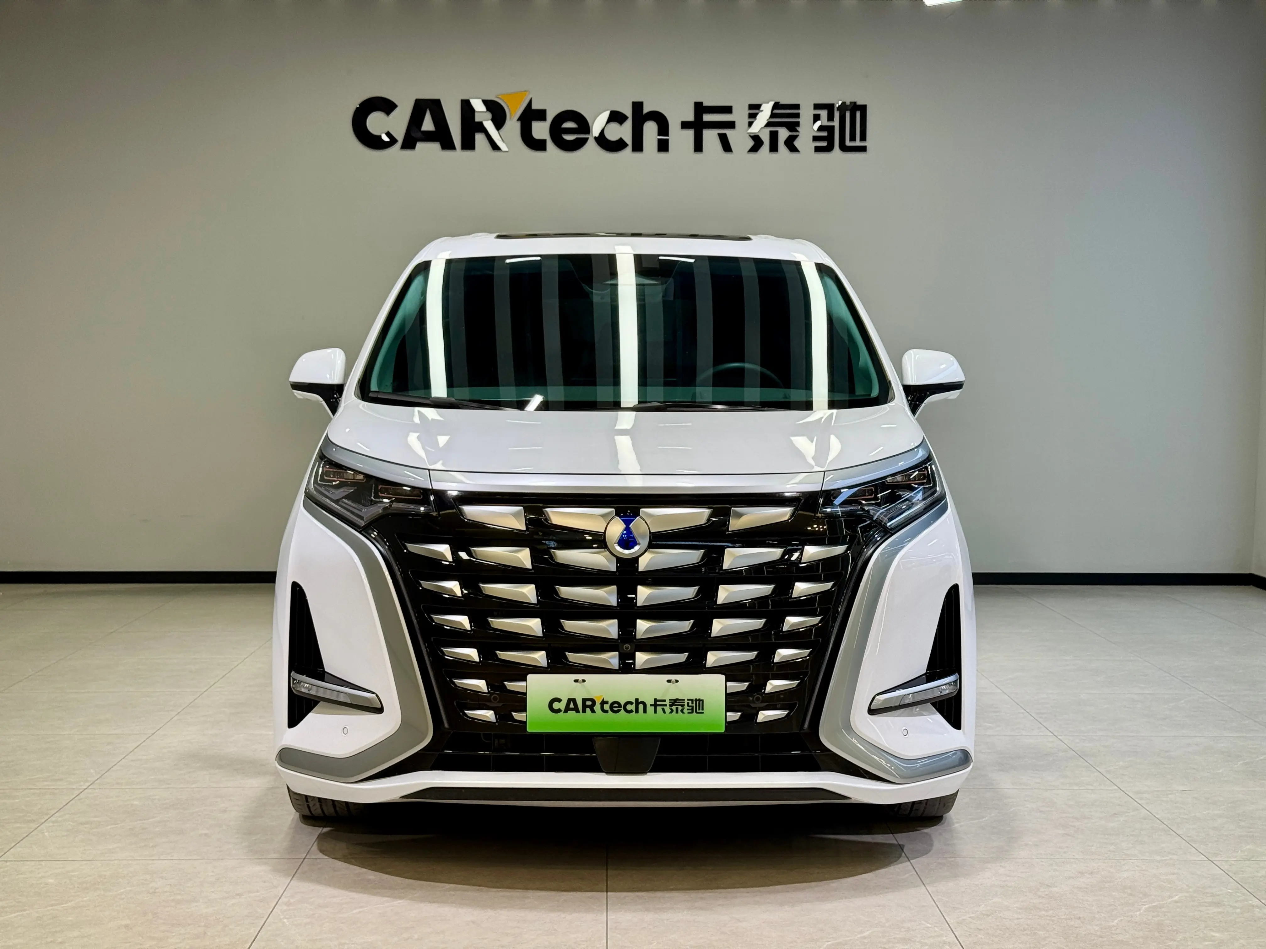 Denza D9 DM  из Китая