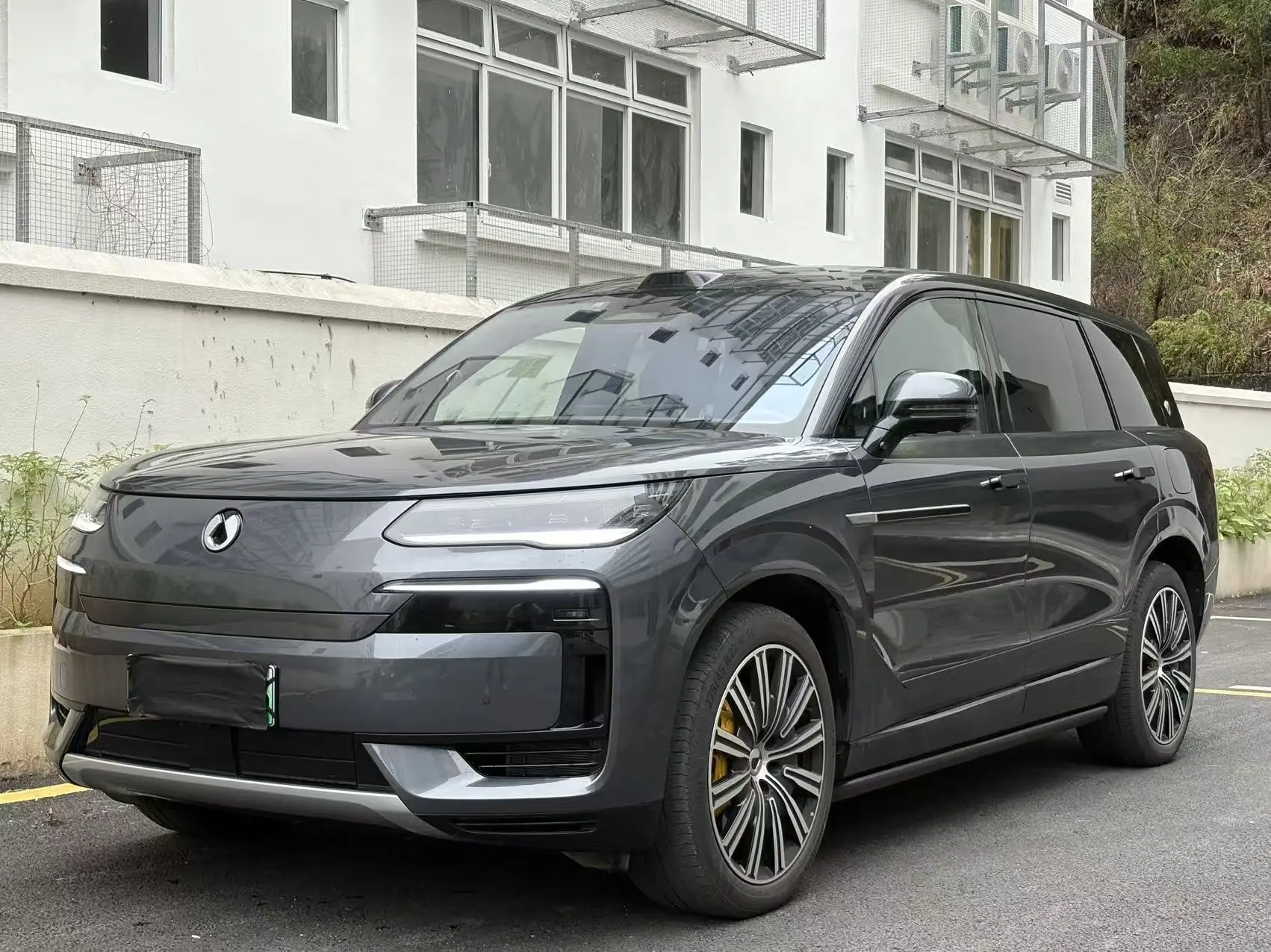 Denza Tengzhong N9 DM  из Китая