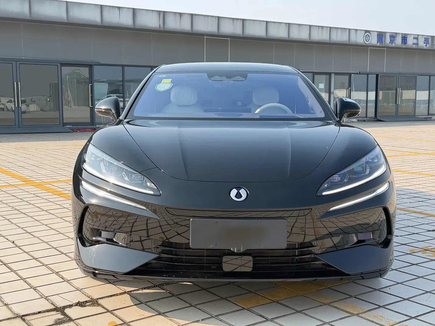 Denza Tengzhong Z9 DM  из Китая