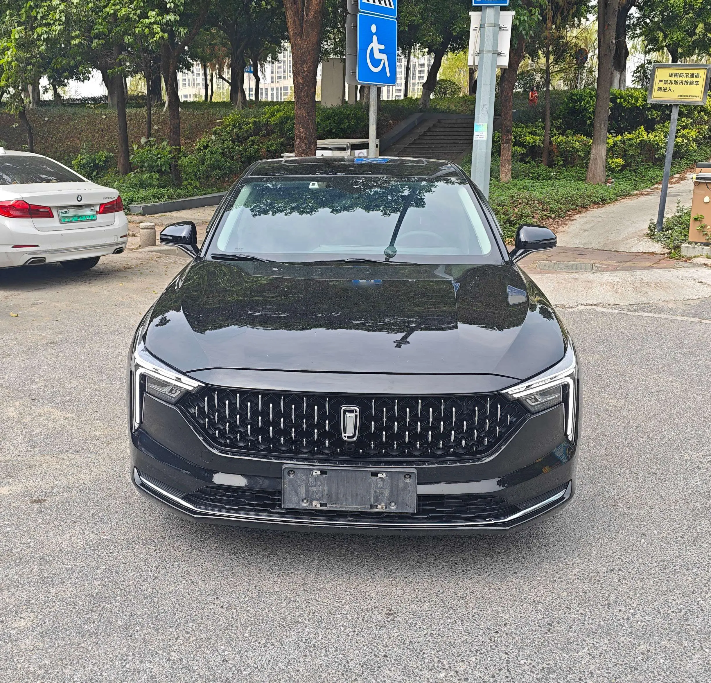 FAW Bestune B70 (Besturn B70)  из Китая