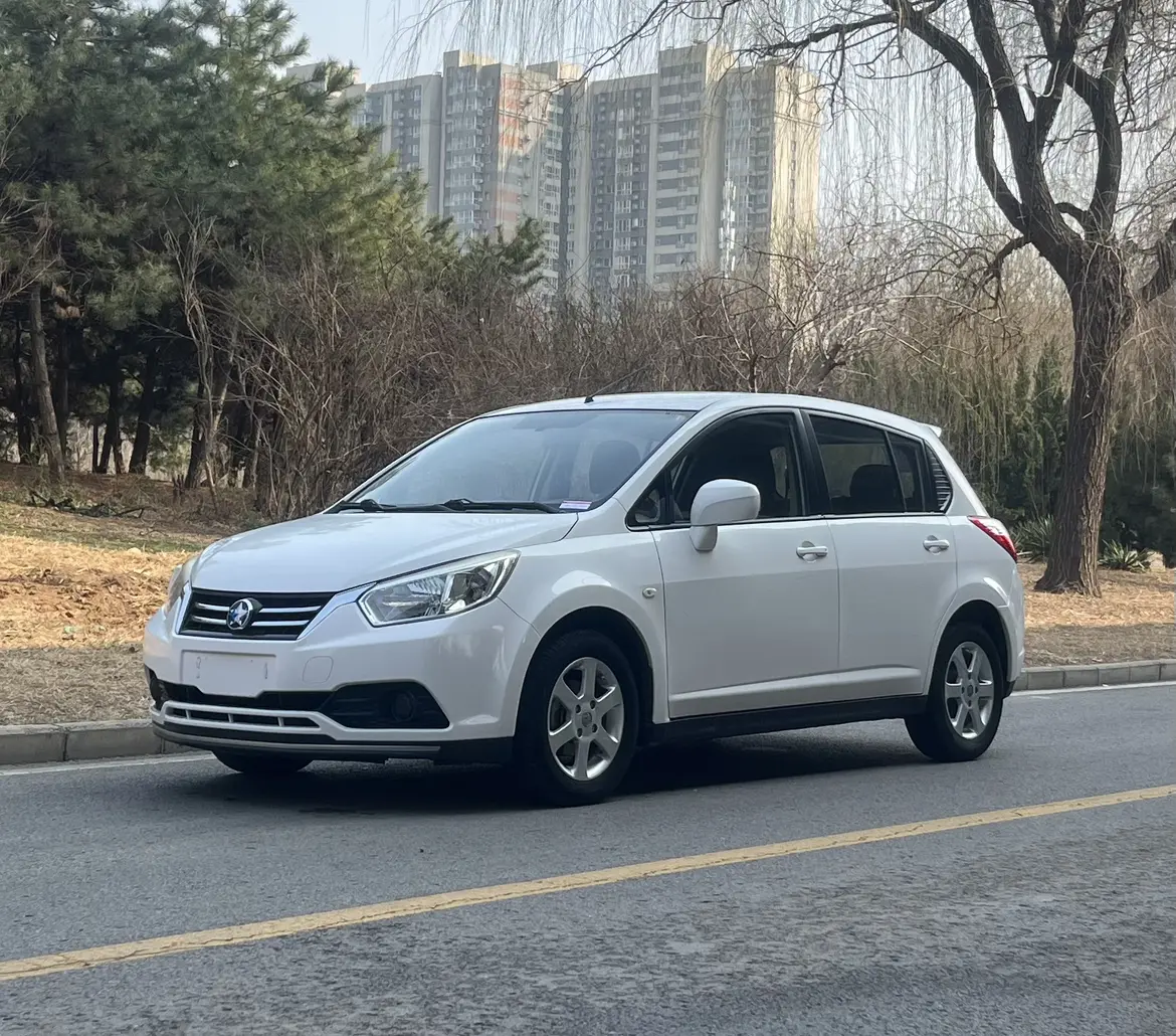 Kai Chen Venucia R50  из Китая