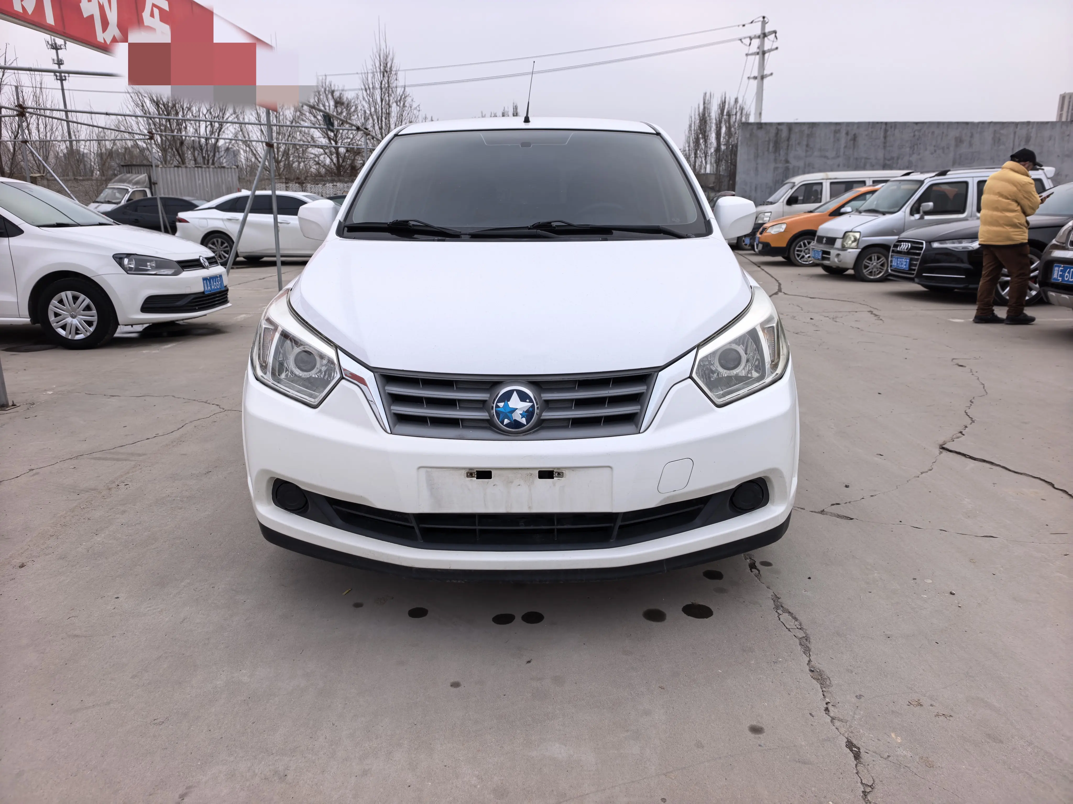 Kai Chen Venucia R50  из Китая