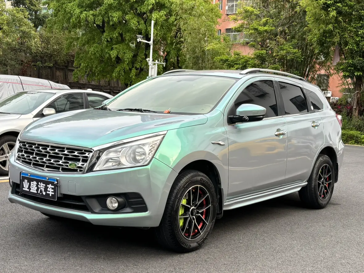 Kai Chen Venucia T70