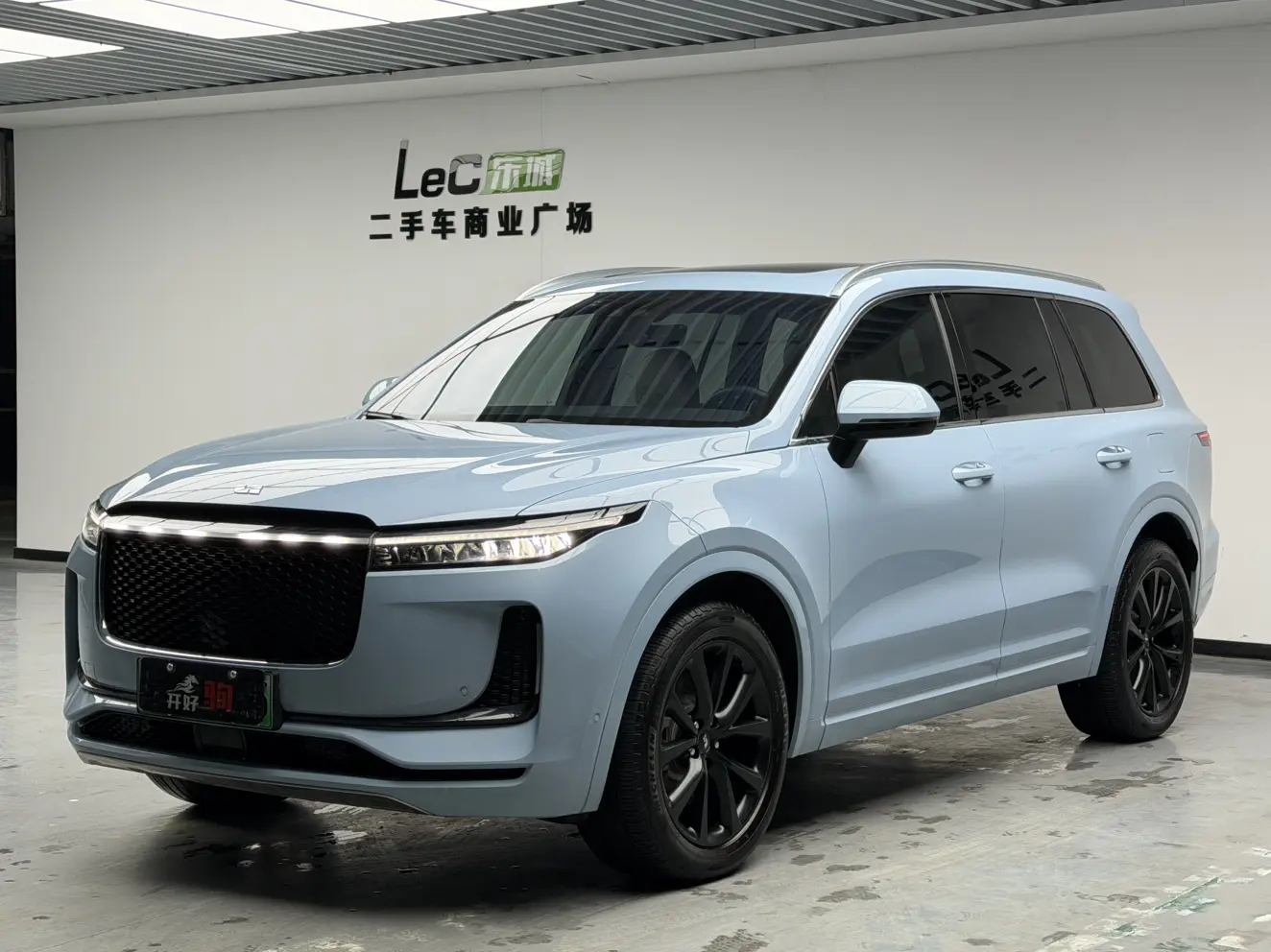 Li ONE (Ideal ONE)  из Китая