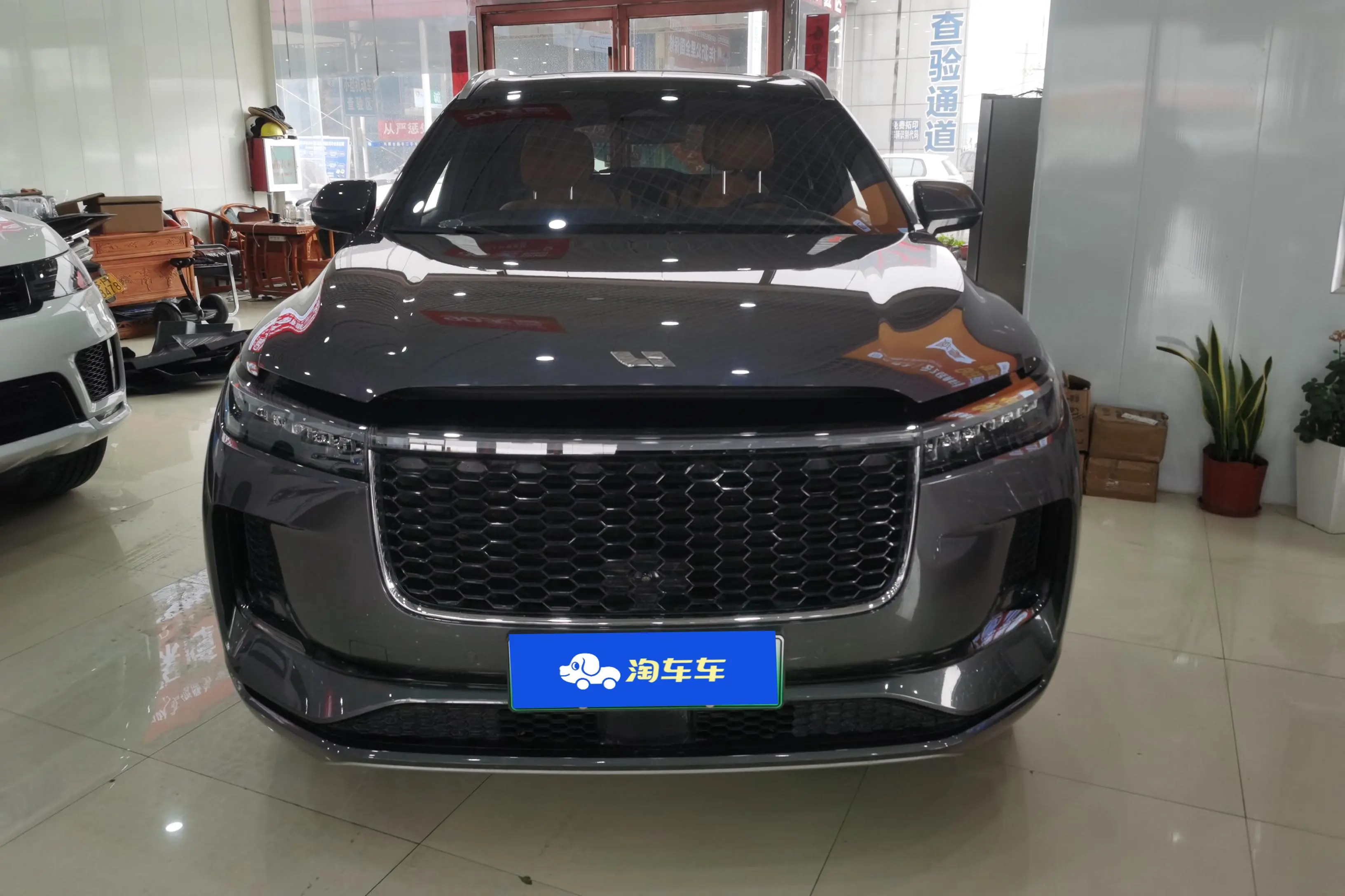 Li ONE (Ideal ONE)  из Китая