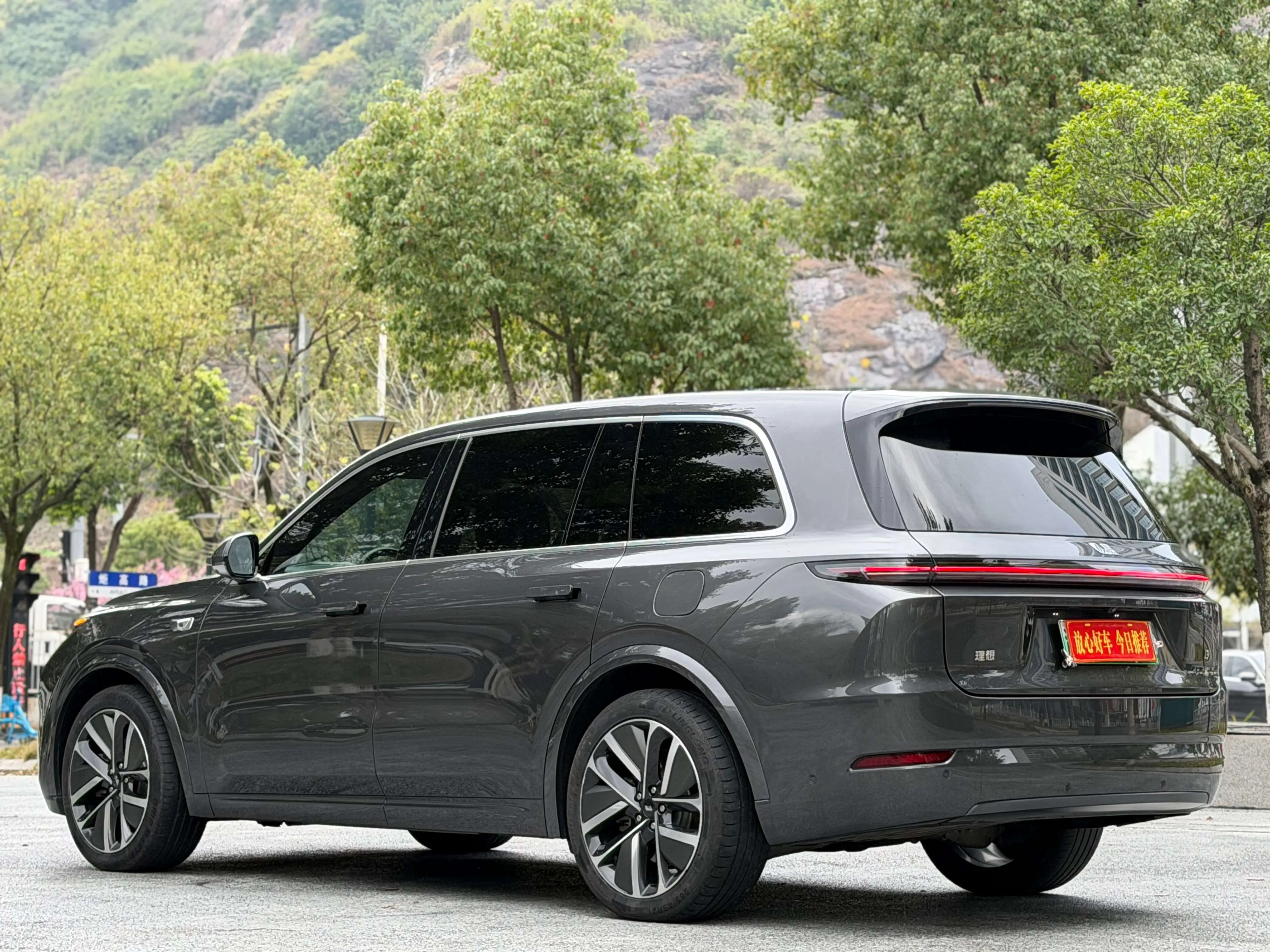 Li L9 (Ideal L9)  из Китая