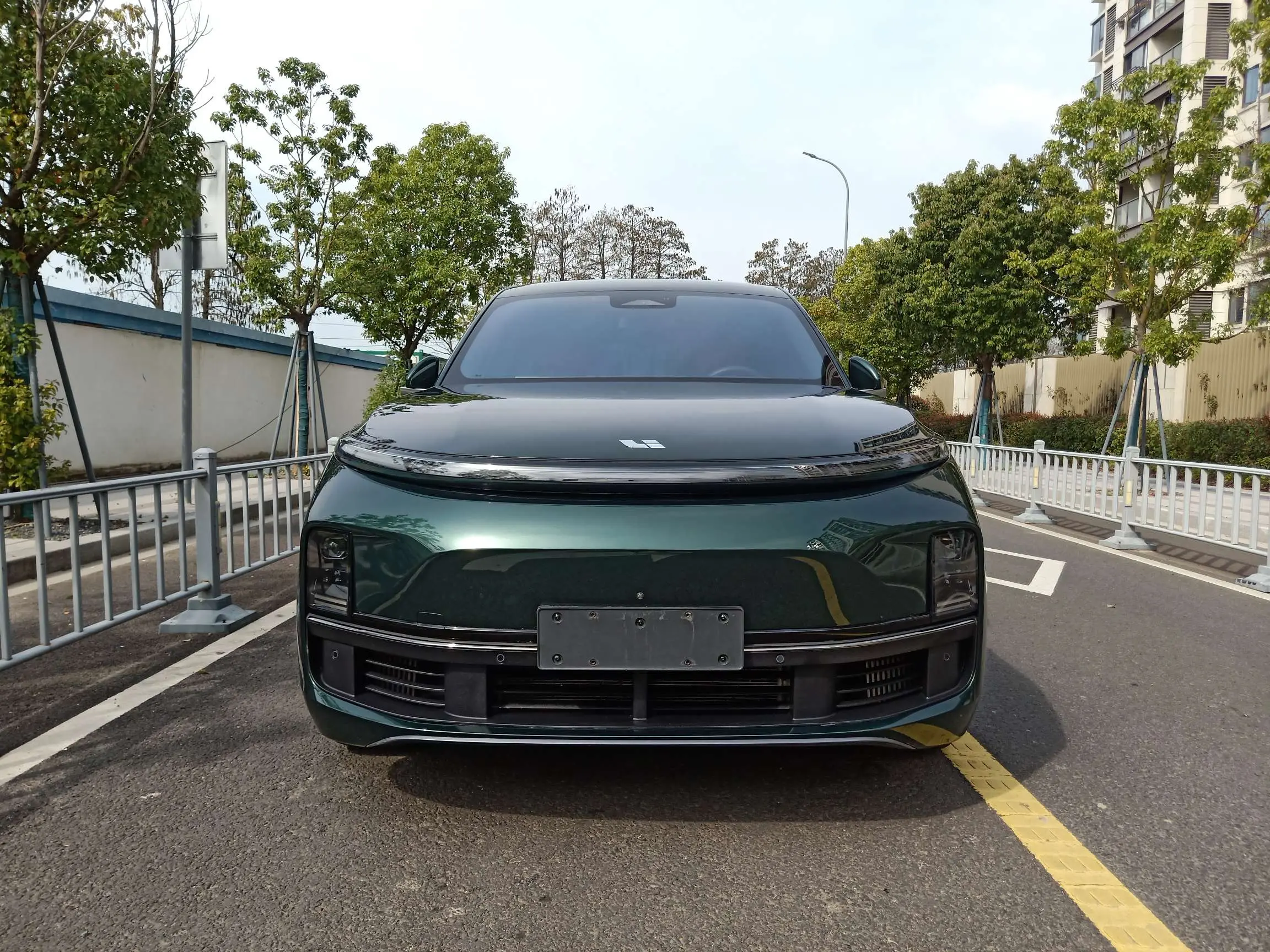 Li L8 (Ideal L8)  из Китая