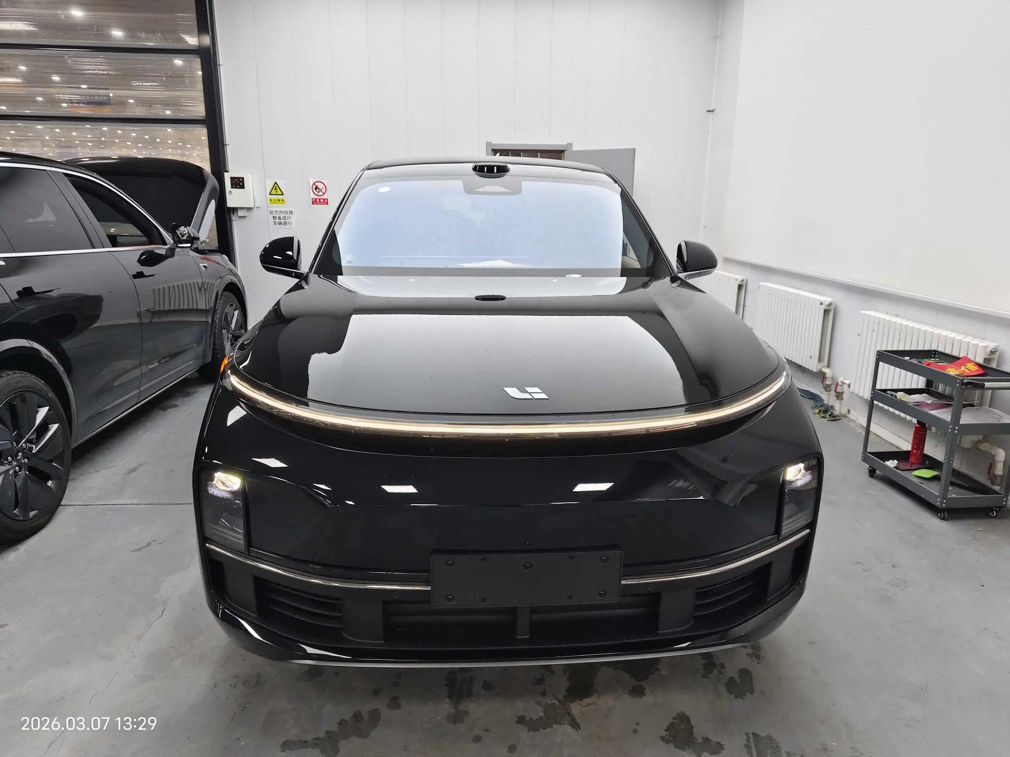 Li L8 (Ideal L8)  из Китая