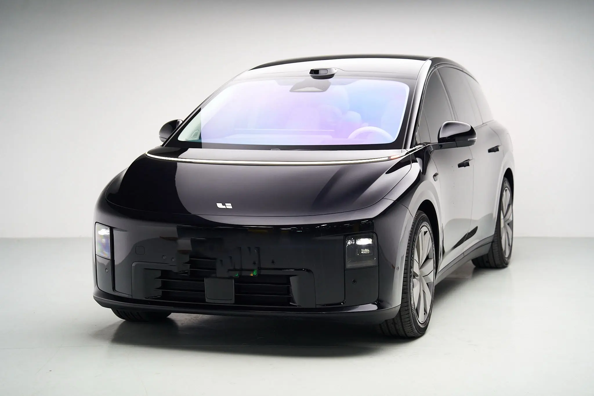 Li Ideal i8  из Китая