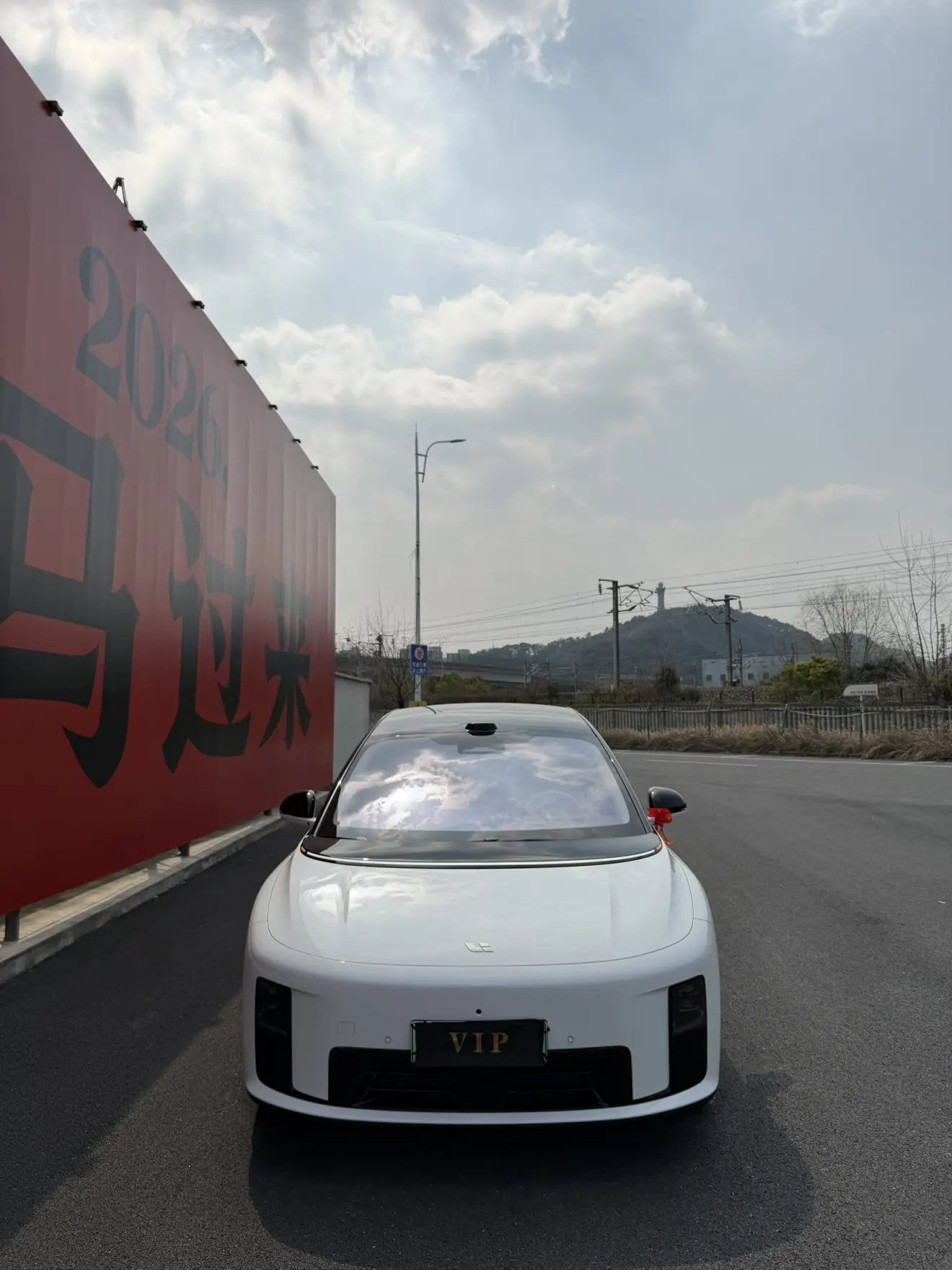 Li Ideal i8  из Китая