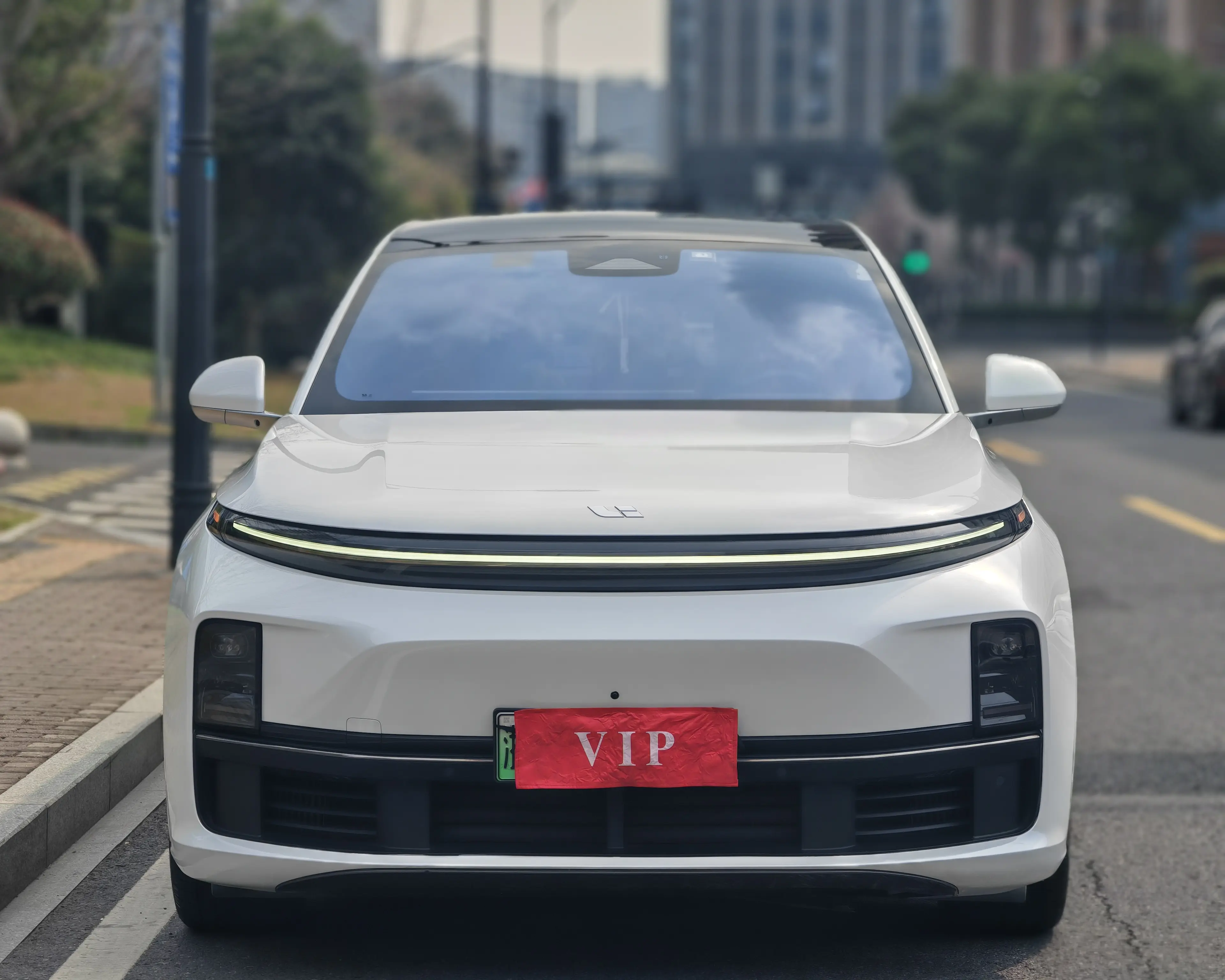 Li L7 (Ideal L7)  из Китая