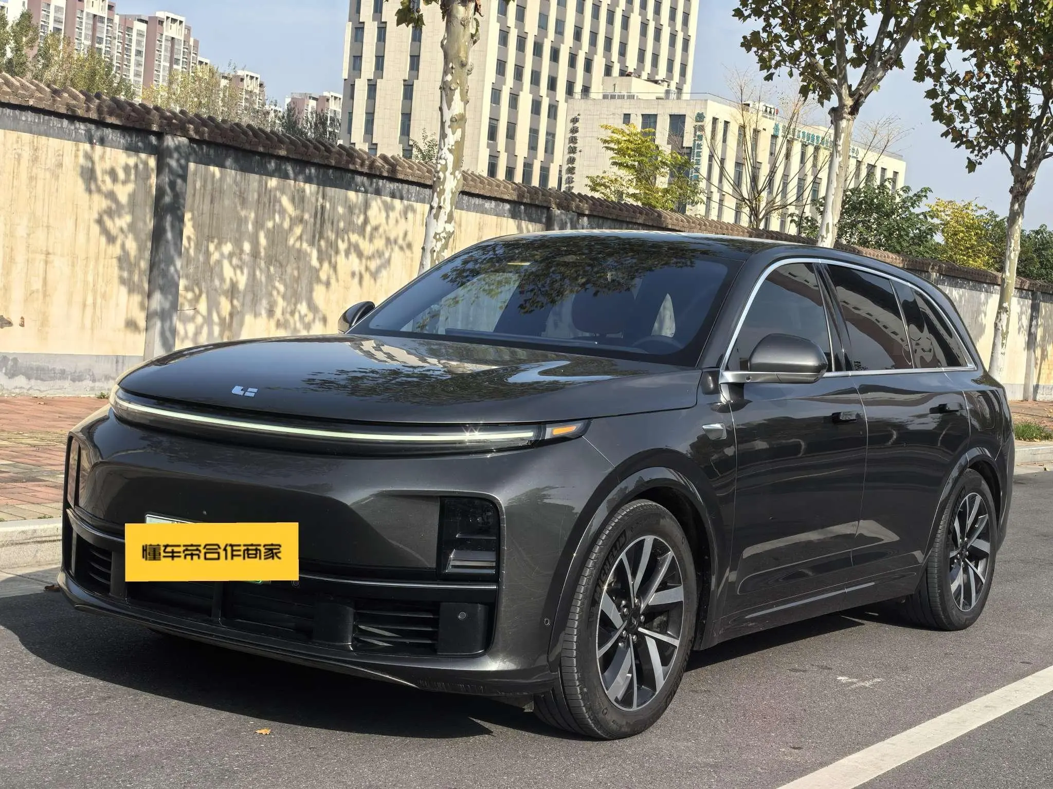 Li L7 (Ideal L7)  из Китая