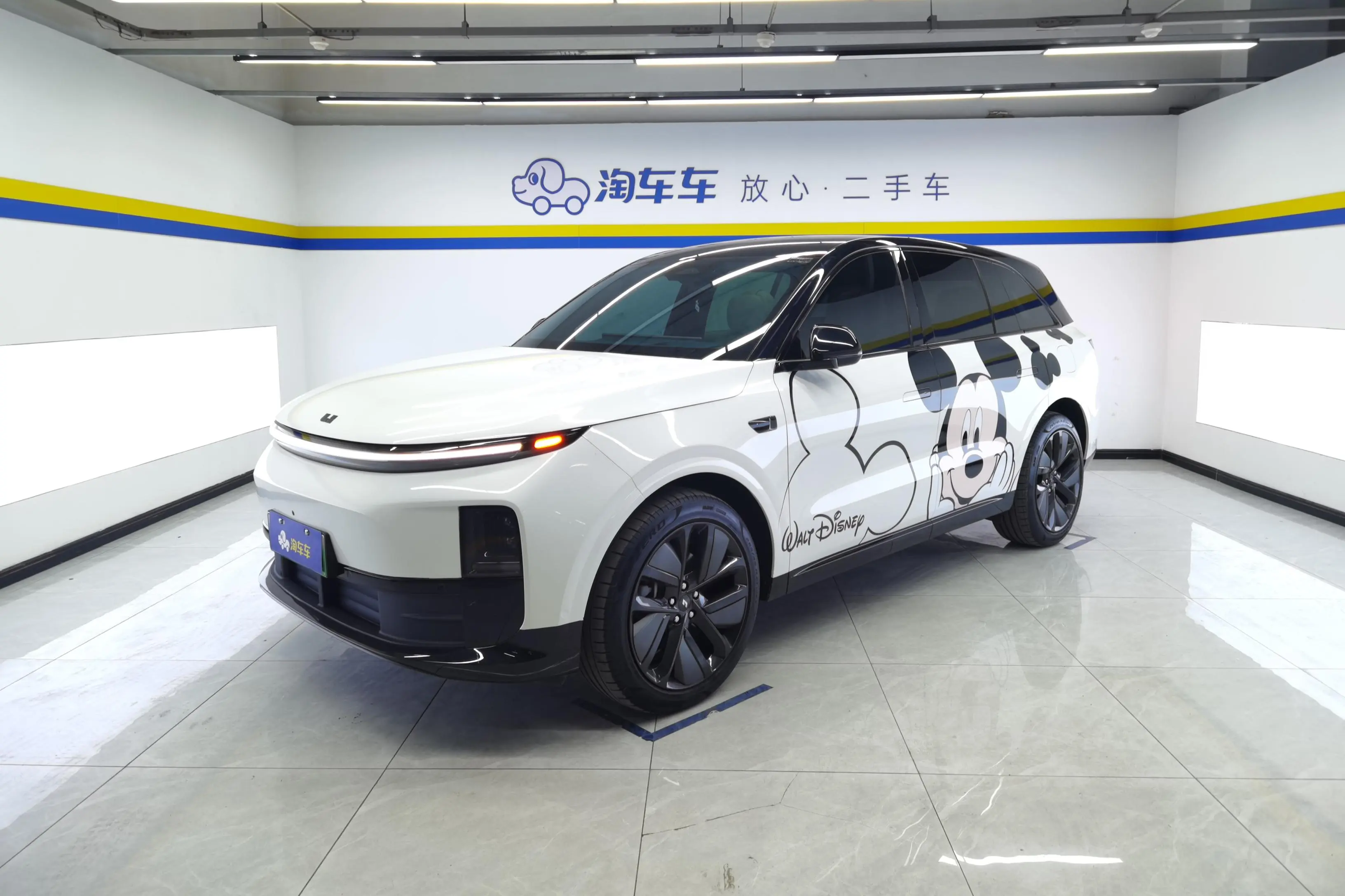 Li L6 (Ideal L6)  из Китая