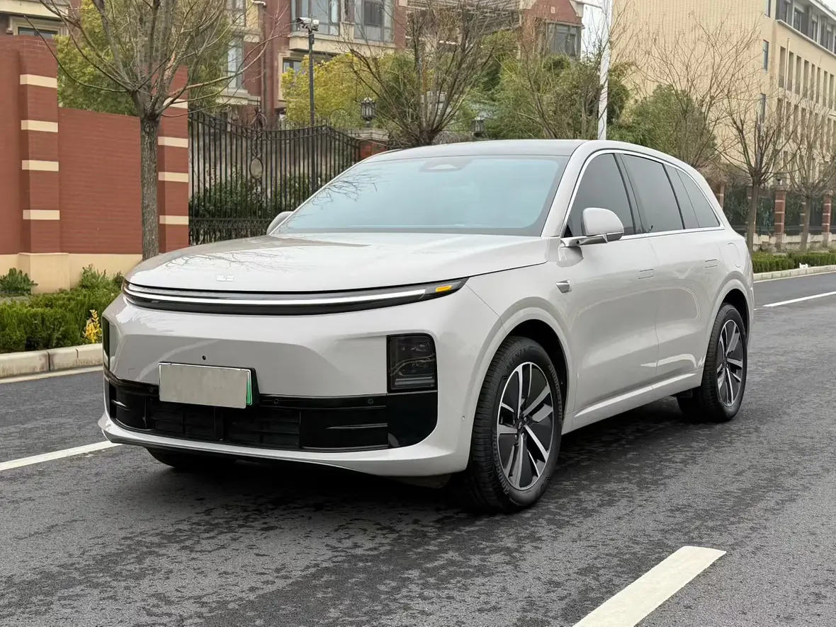 Li L6 (Ideal L6)  из Китая