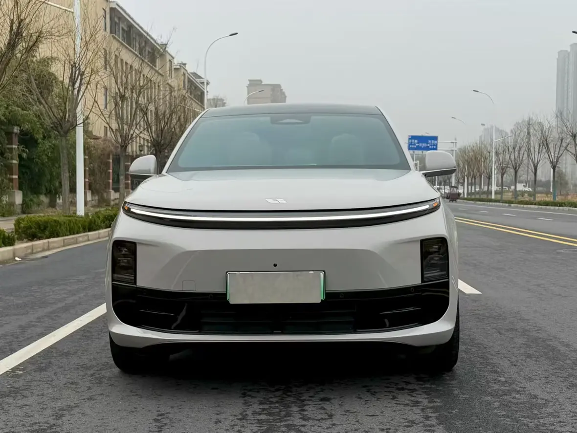 Li L6 (Ideal L6)  из Китая