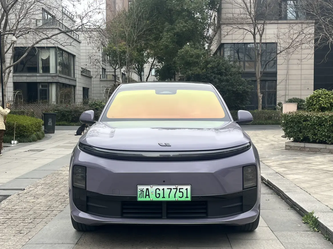 Li L6 (Ideal L6)  из Китая