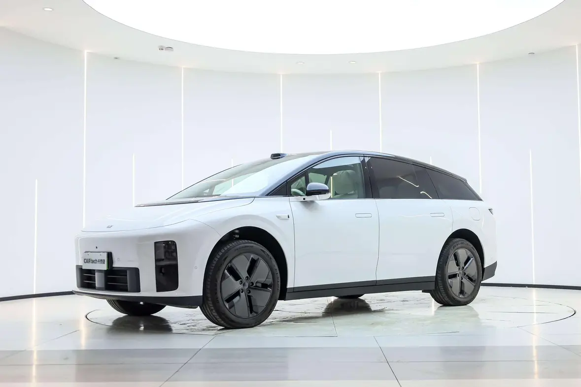 Li Ideal i6  из Китая